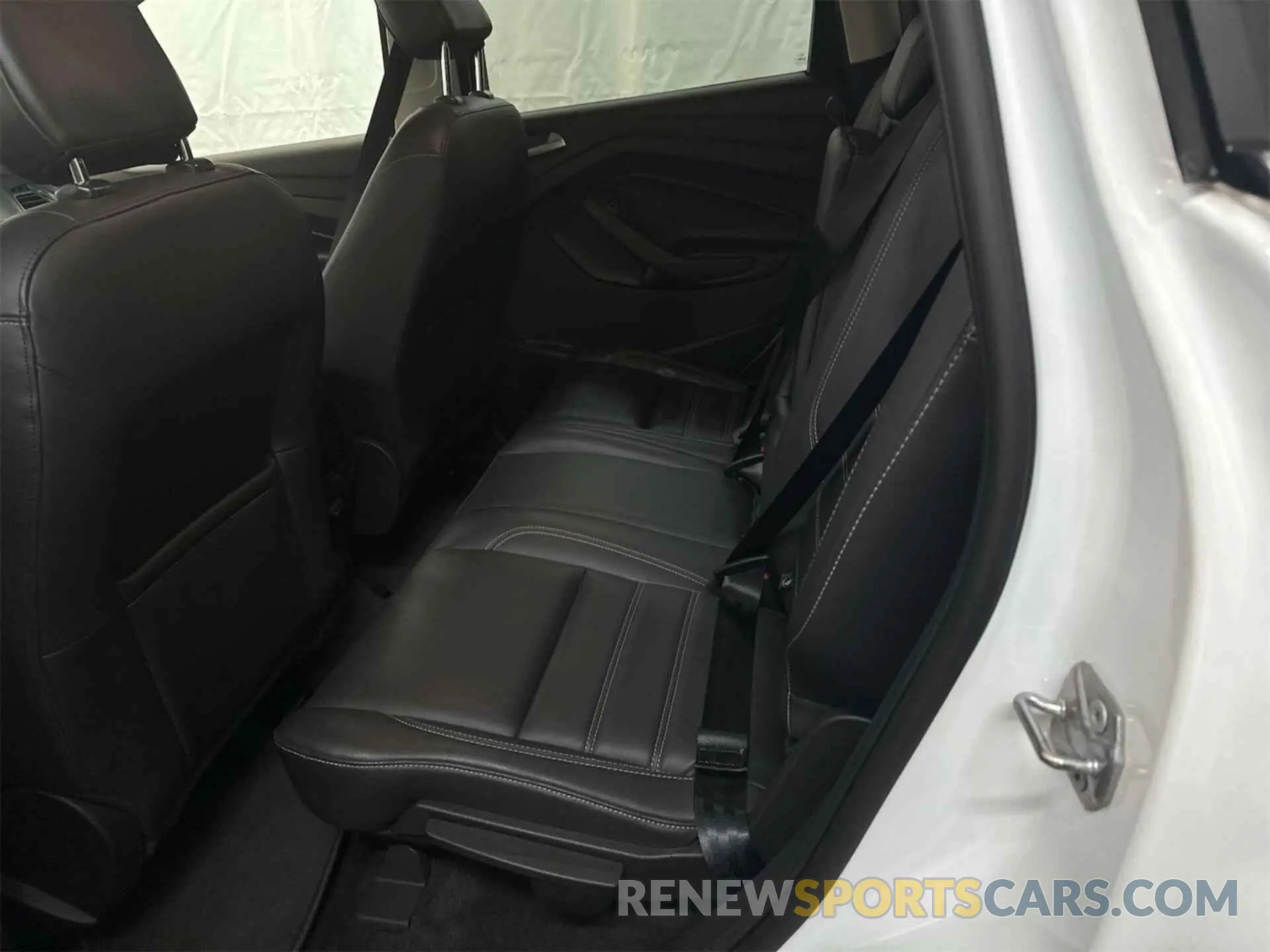 9 Photograph of a damaged car 1FMCU9HD5KUC07956 FORD ESCAPE 2019