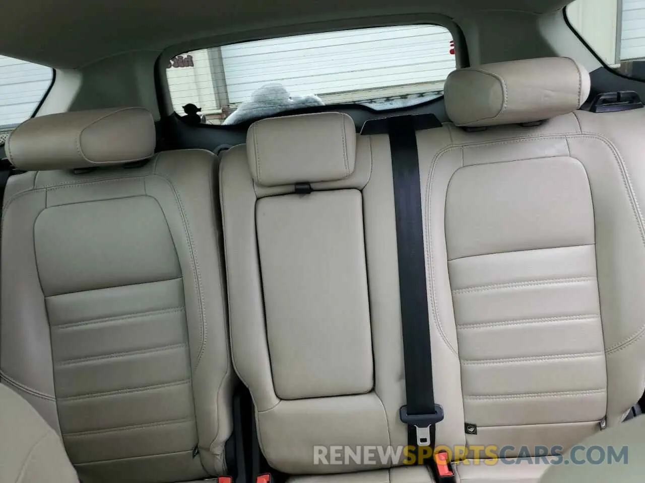 10 Photograph of a damaged car 1FMCU9HD6KUA26039 FORD ESCAPE 2019