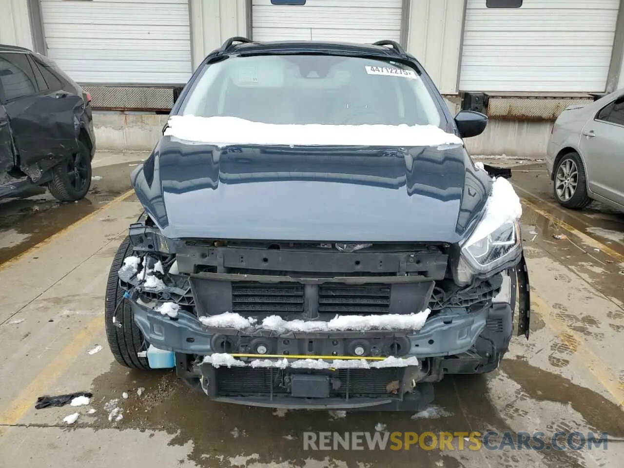 5 Photograph of a damaged car 1FMCU9HD6KUA26039 FORD ESCAPE 2019