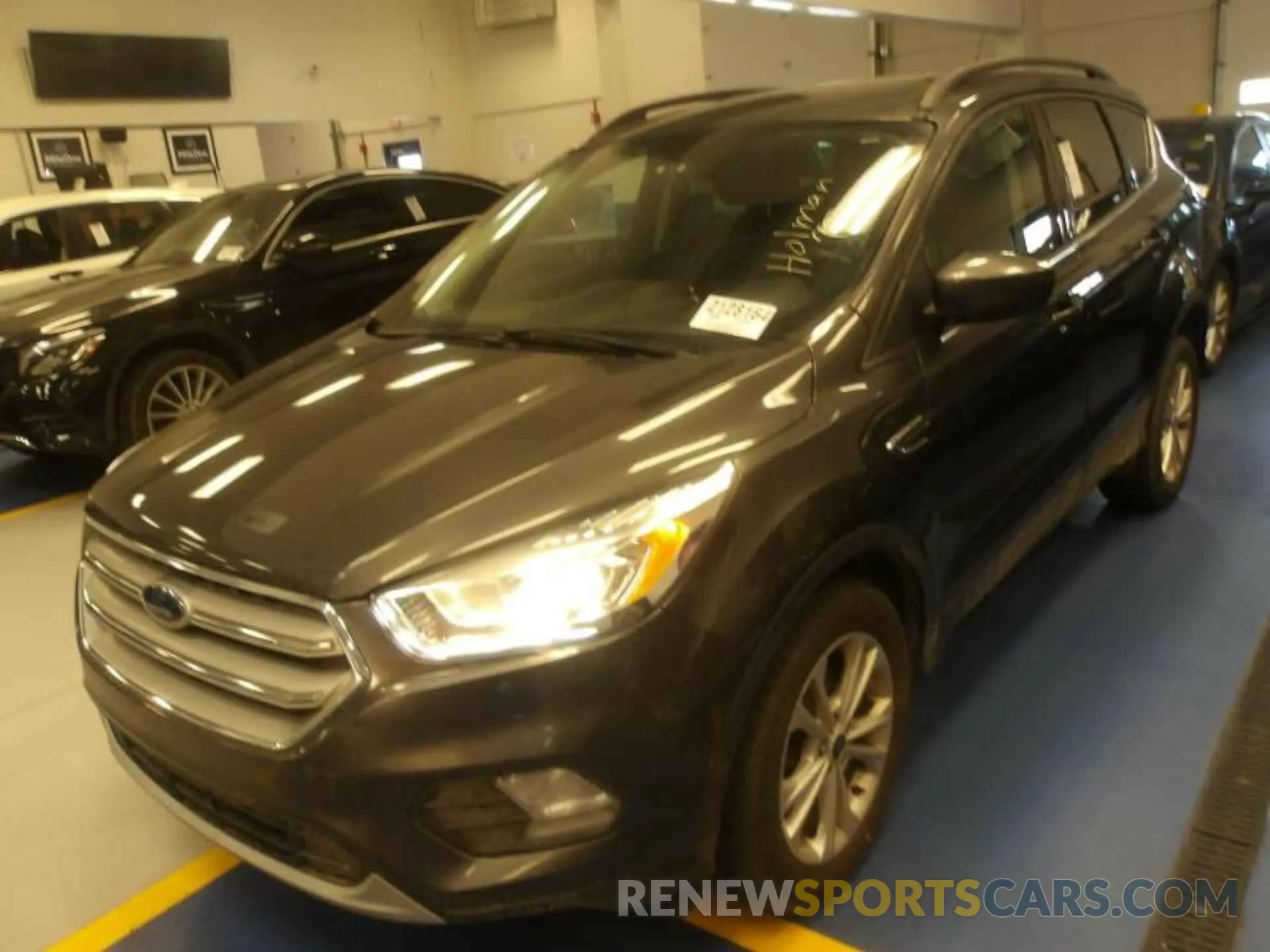 4 Photograph of a damaged car 1FMCU9HD6KUA37963 FORD ESCAPE 2019