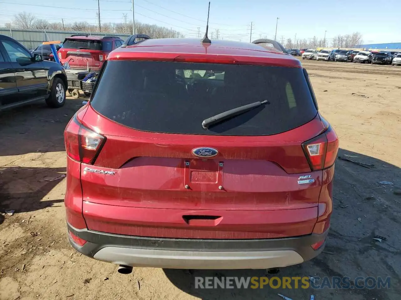 6 Photograph of a damaged car 1FMCU9HD6KUA42953 FORD ESCAPE 2019