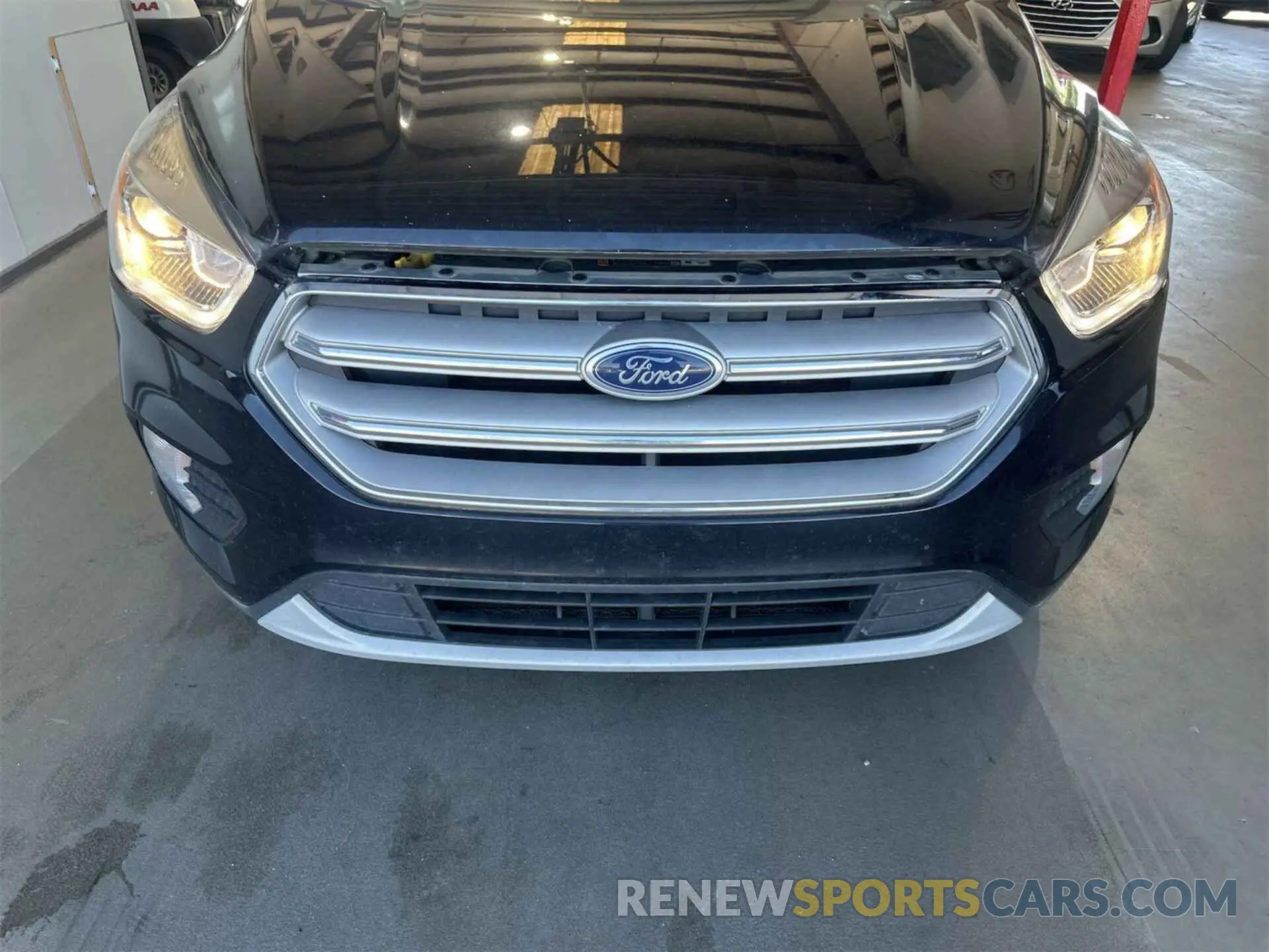 24 Photograph of a damaged car 1FMCU9HD6KUA65634 FORD ESCAPE 2019