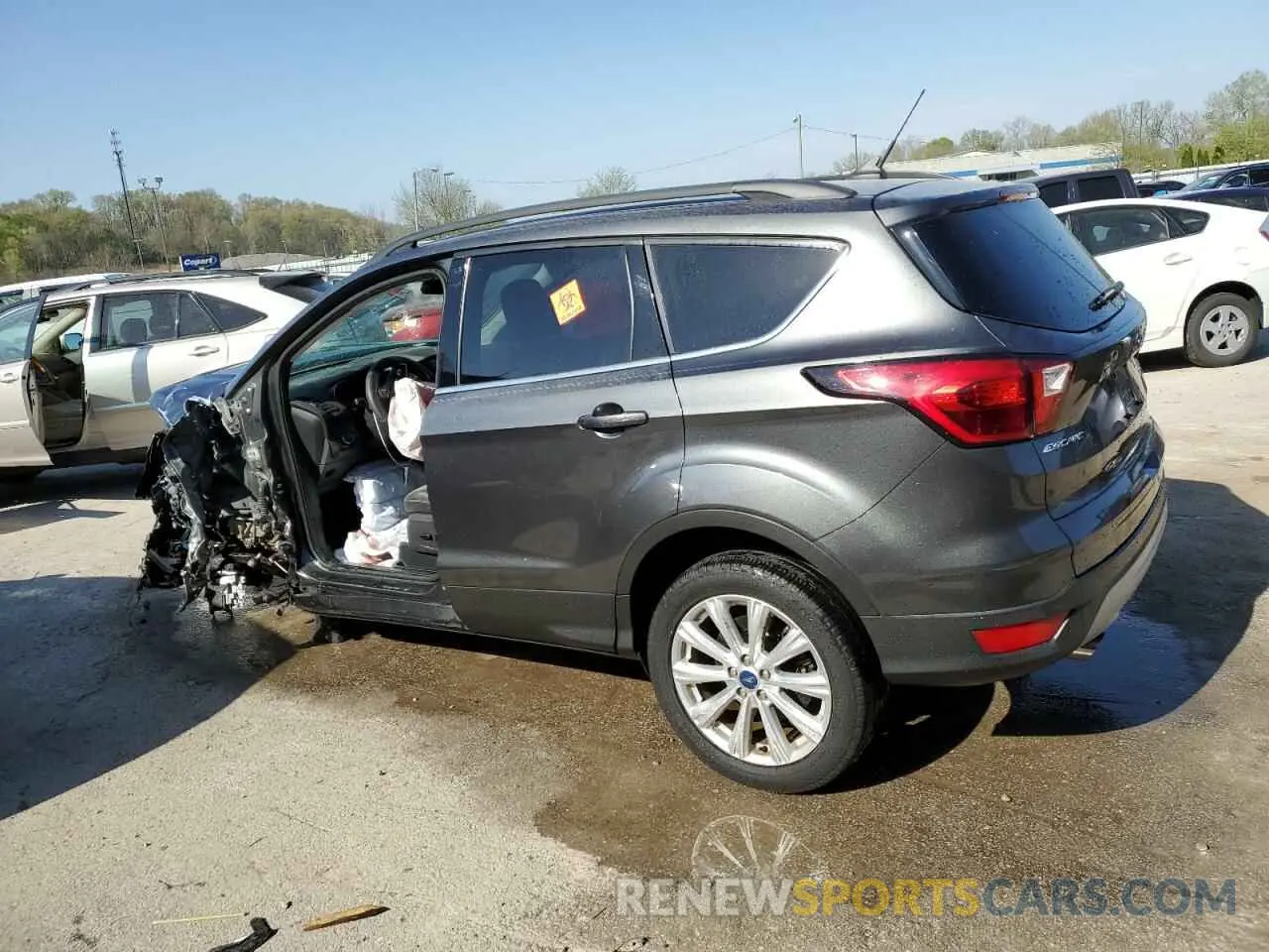 2 Photograph of a damaged car 1FMCU9HD6KUA69439 FORD ESCAPE 2019