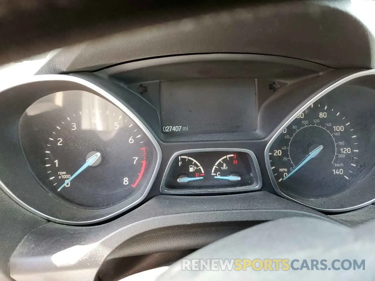 9 Photograph of a damaged car 1FMCU9HD6KUA69439 FORD ESCAPE 2019
