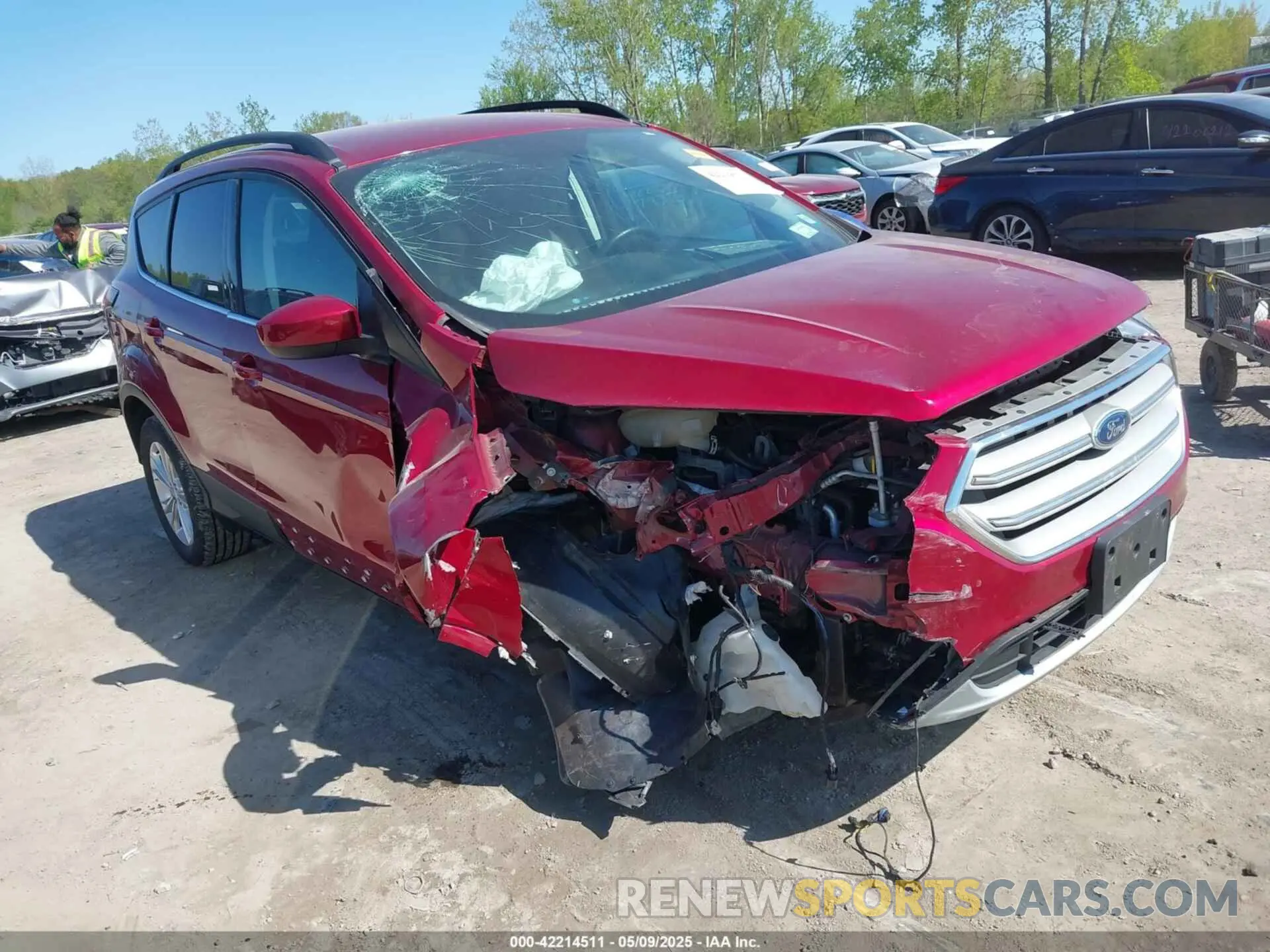 1 Photograph of a damaged car 1FMCU9HD6KUA93515 FORD ESCAPE 2019
