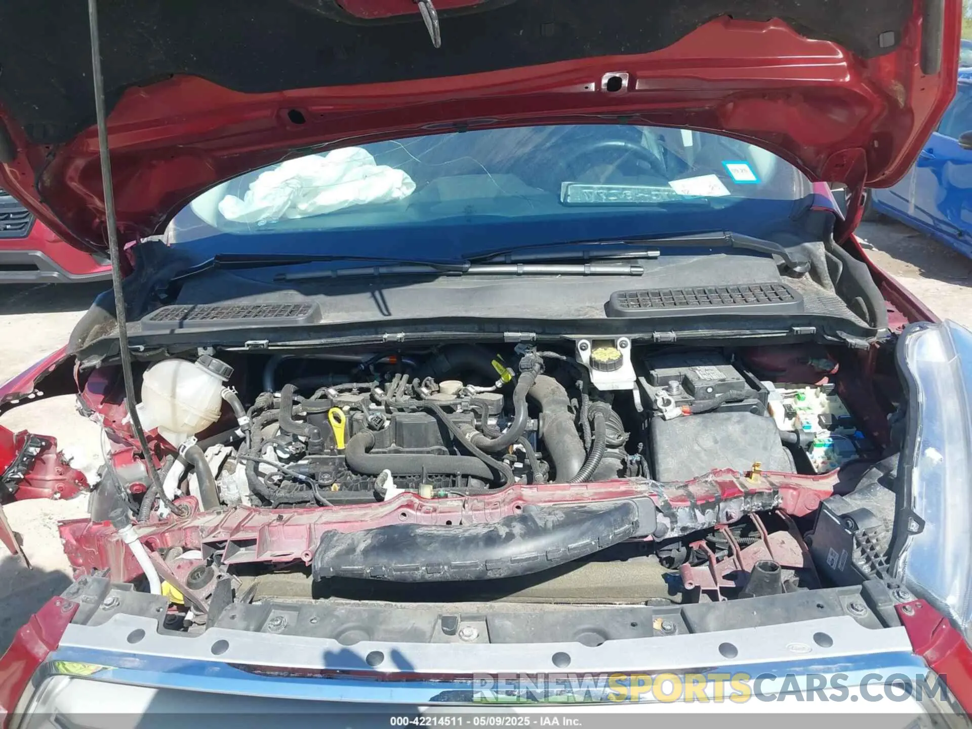 10 Photograph of a damaged car 1FMCU9HD6KUA93515 FORD ESCAPE 2019