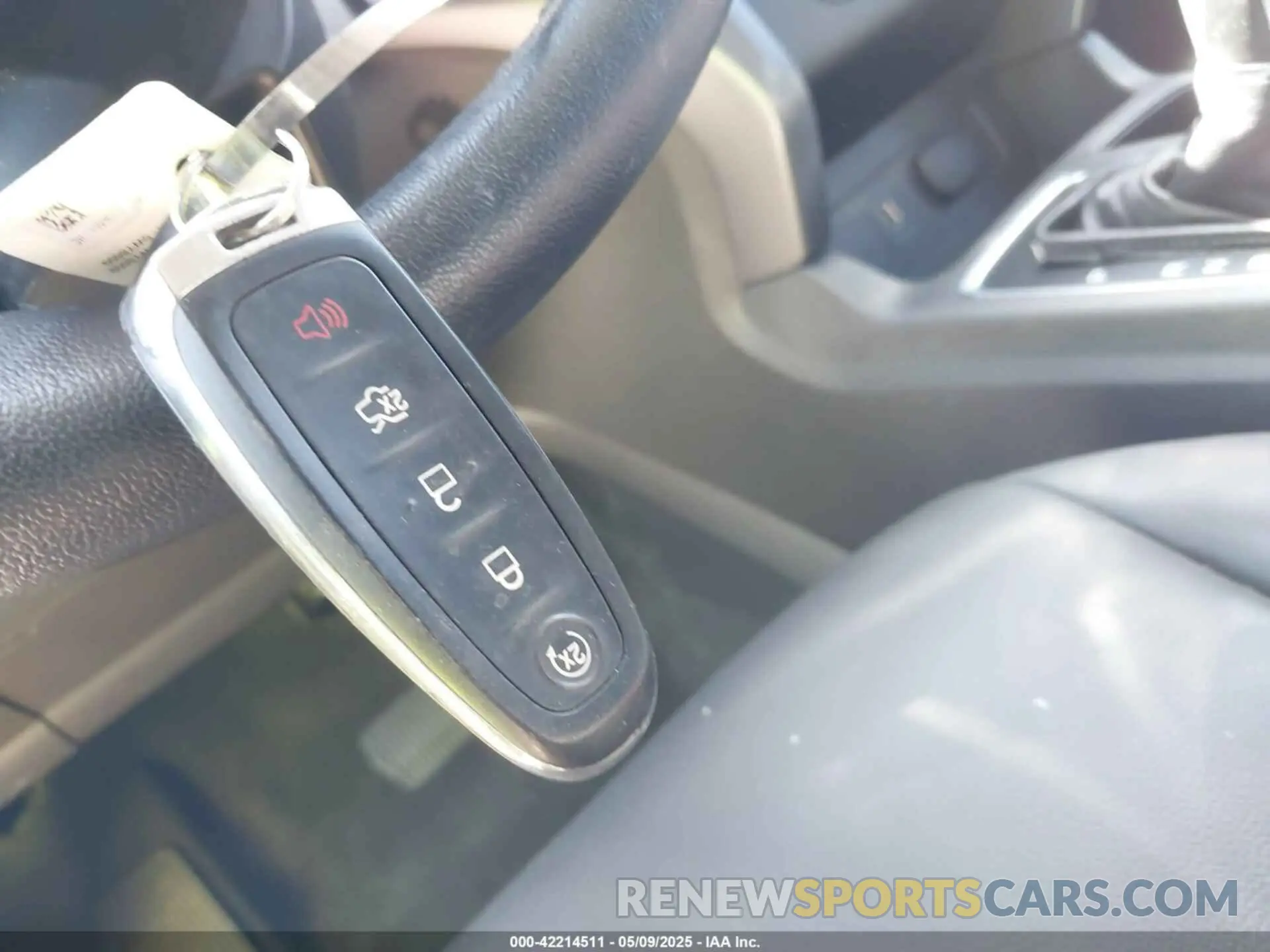 11 Photograph of a damaged car 1FMCU9HD6KUA93515 FORD ESCAPE 2019