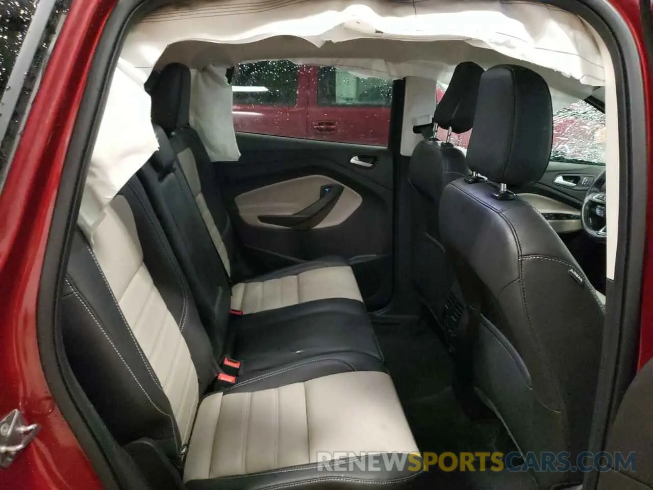 11 Photograph of a damaged car 1FMCU9HD6KUA96558 FORD ESCAPE 2019