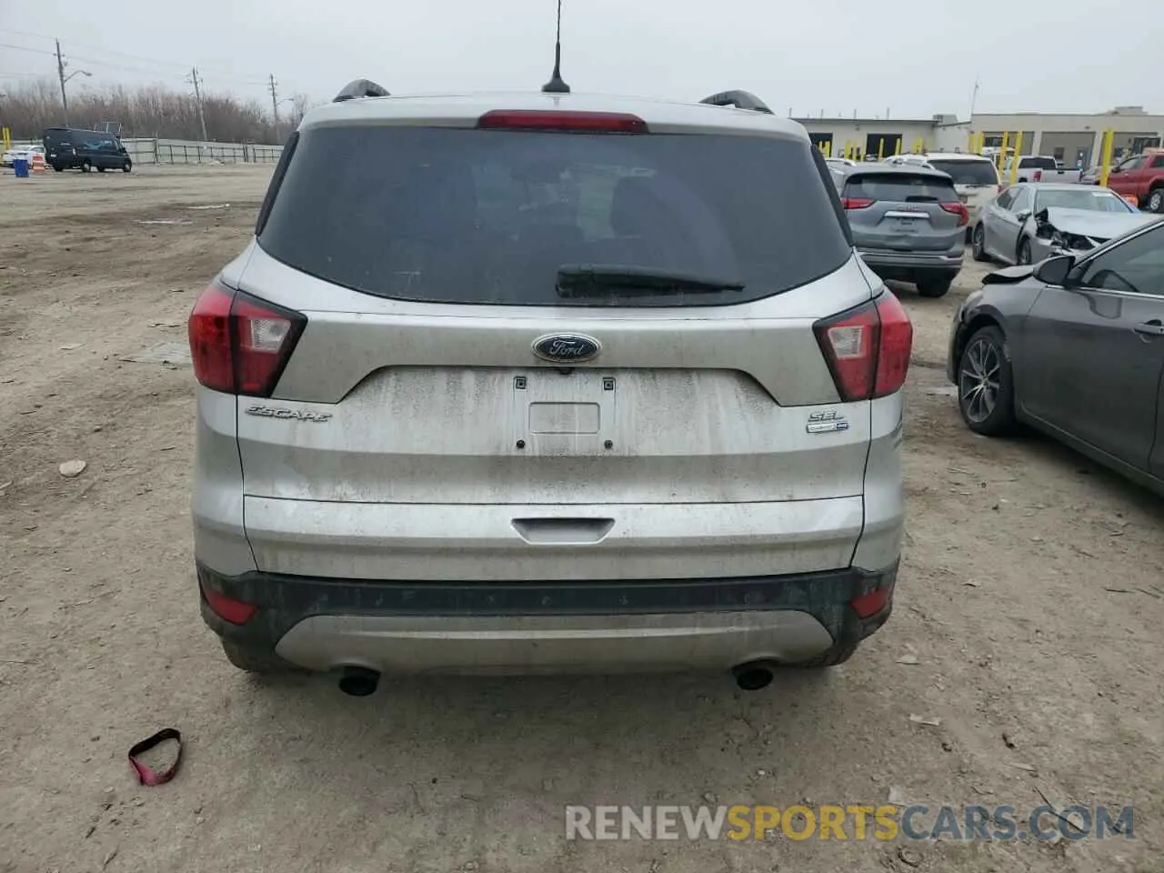 6 Photograph of a damaged car 1FMCU9HD6KUB24861 FORD ESCAPE 2019