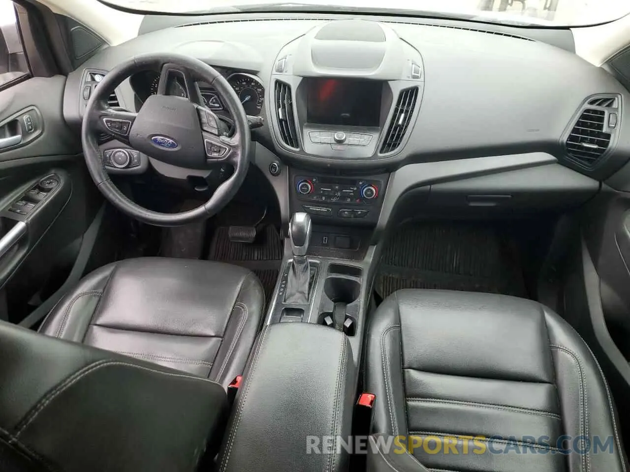 8 Photograph of a damaged car 1FMCU9HD6KUB24861 FORD ESCAPE 2019