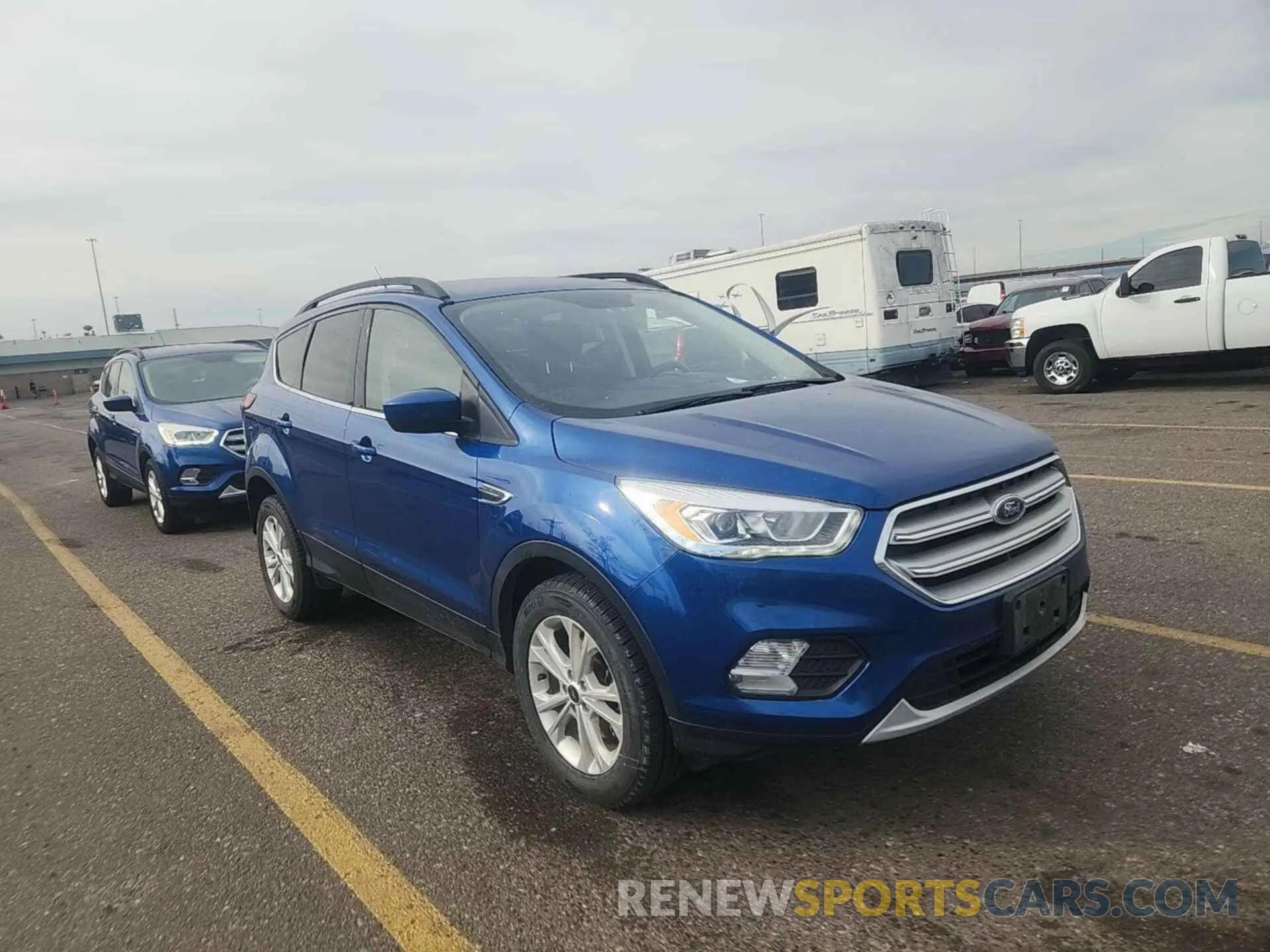 10 Photograph of a damaged car 1FMCU9HD6KUB33401 FORD ESCAPE 2019