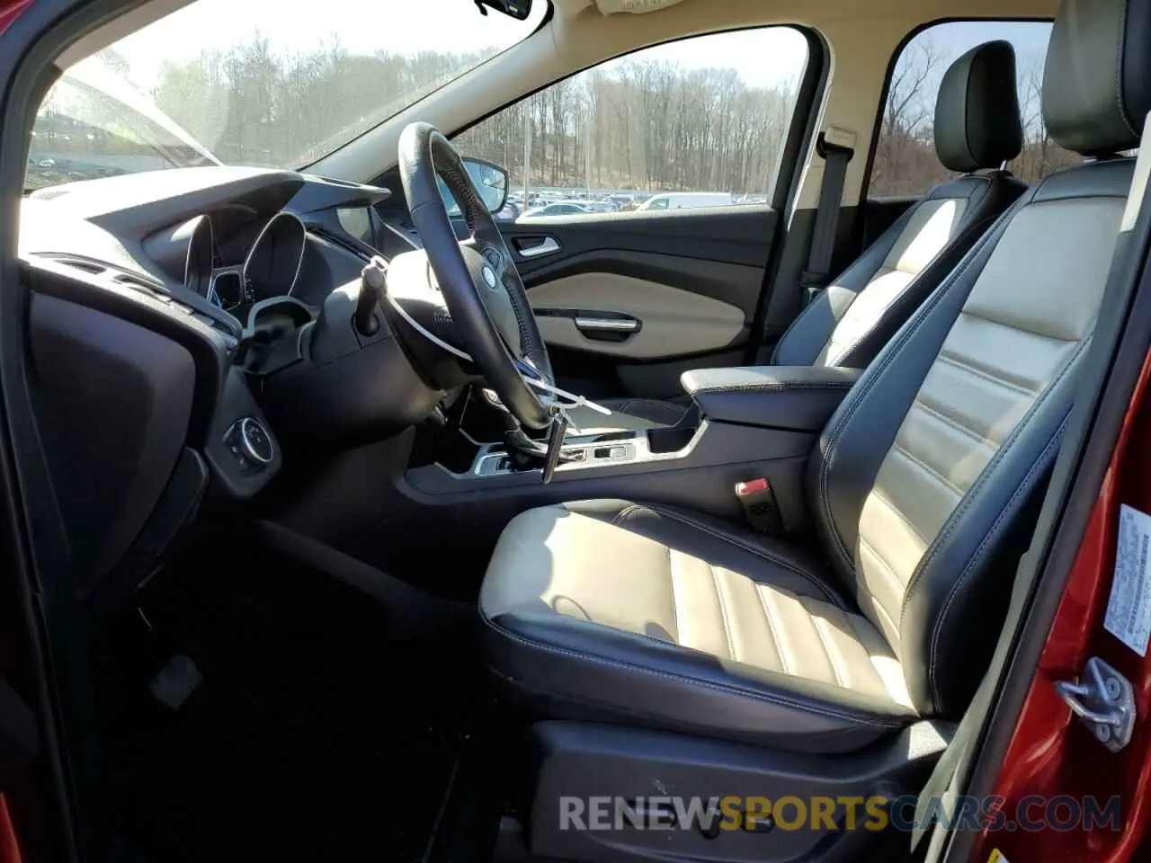 7 Photograph of a damaged car 1FMCU9HD6KUB73459 FORD ESCAPE 2019