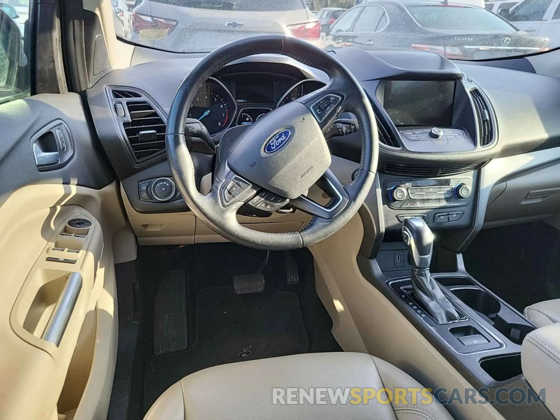 1 Photograph of a damaged car 1FMCU9HD6KUB82422 FORD ESCAPE 2019