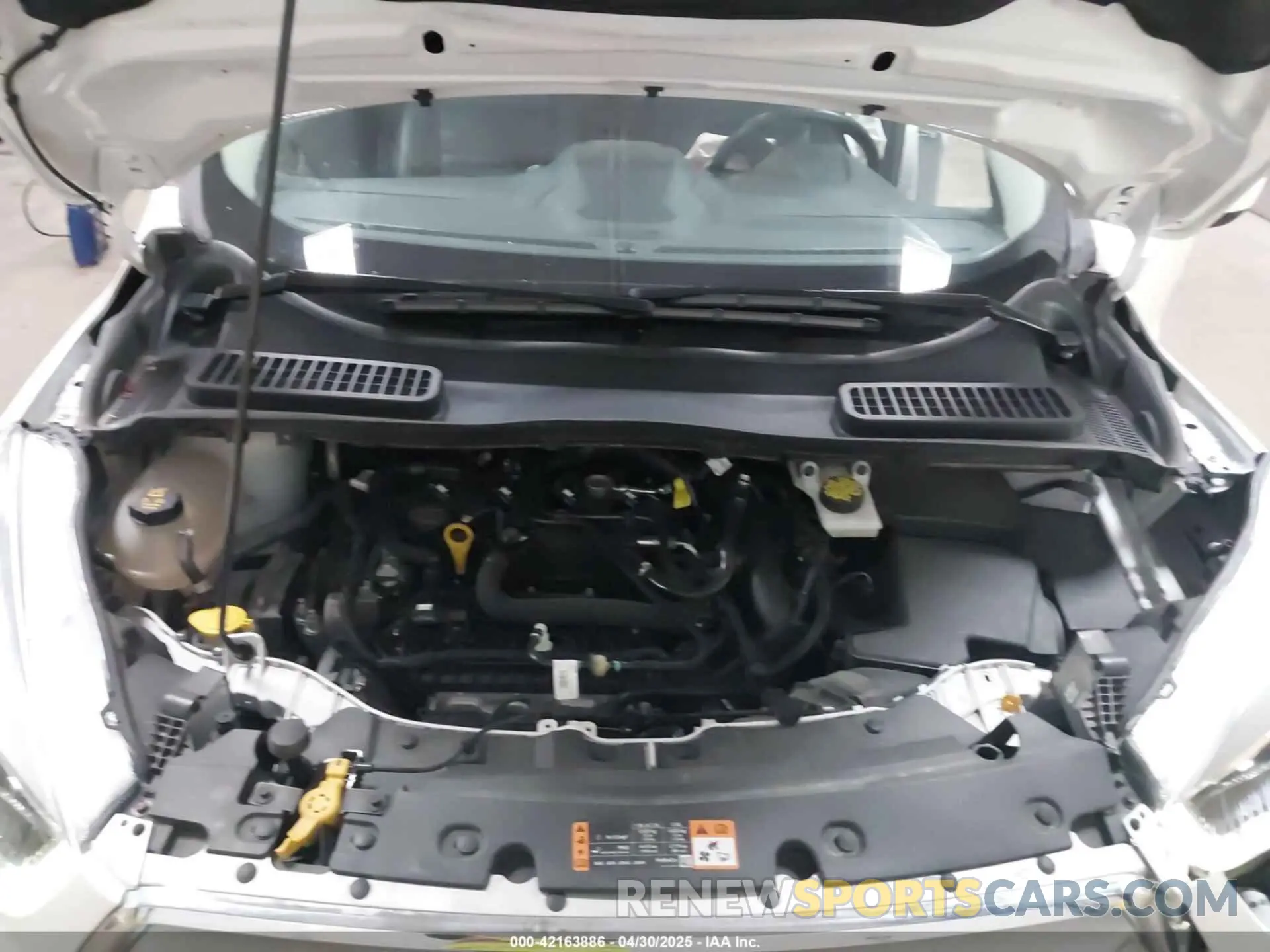 10 Photograph of a damaged car 1FMCU9HD6KUC31120 FORD ESCAPE 2019