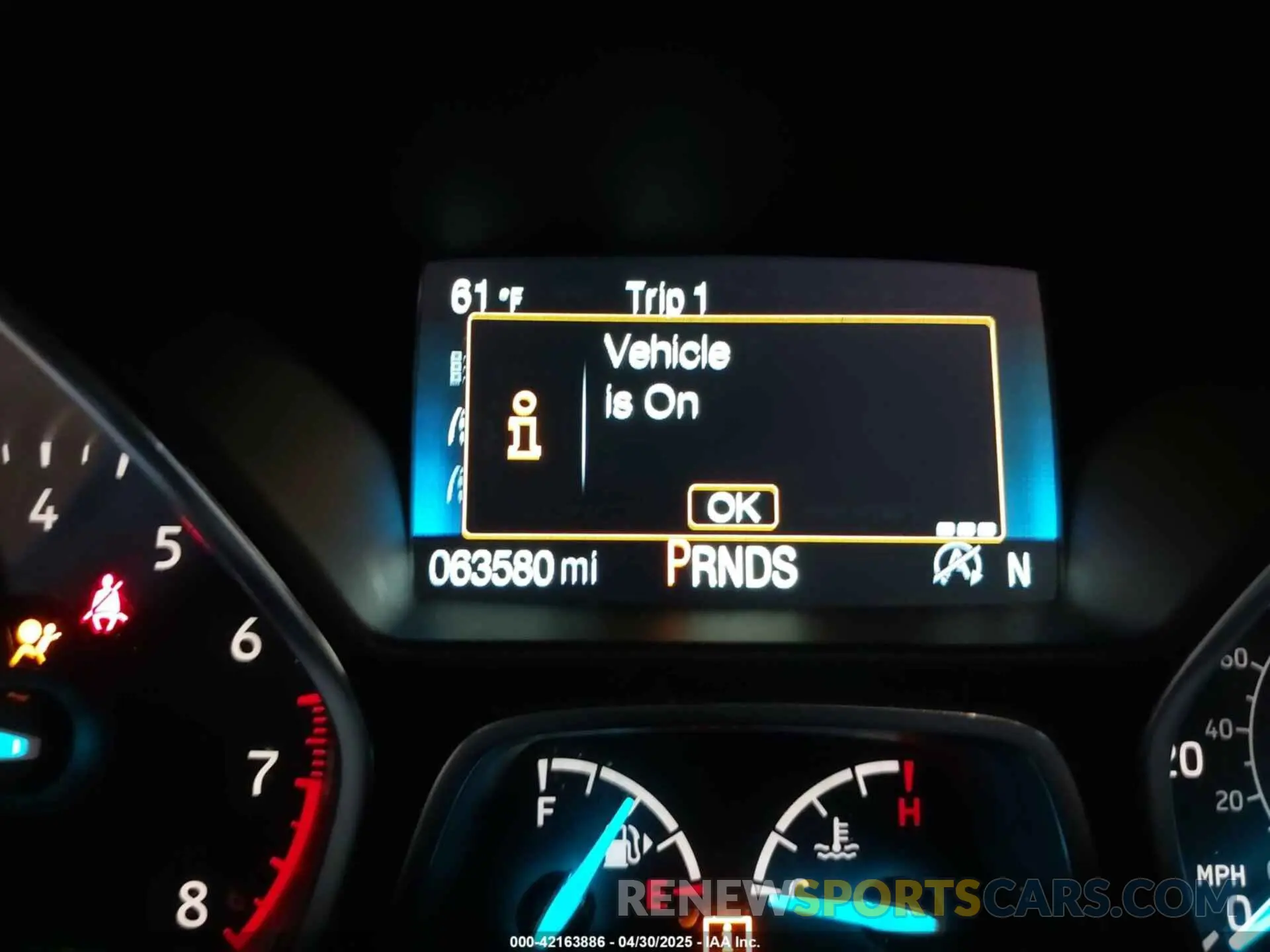 15 Photograph of a damaged car 1FMCU9HD6KUC31120 FORD ESCAPE 2019