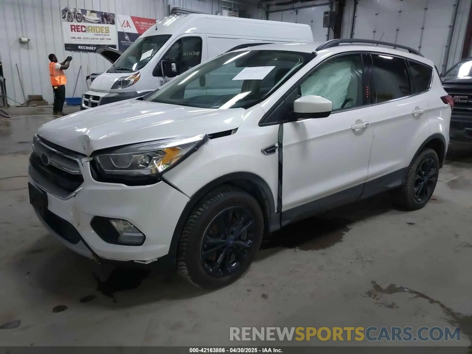 2 Photograph of a damaged car 1FMCU9HD6KUC31120 FORD ESCAPE 2019