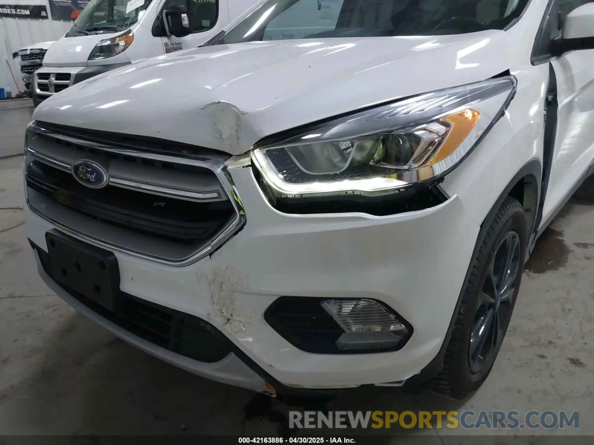 6 Photograph of a damaged car 1FMCU9HD6KUC31120 FORD ESCAPE 2019