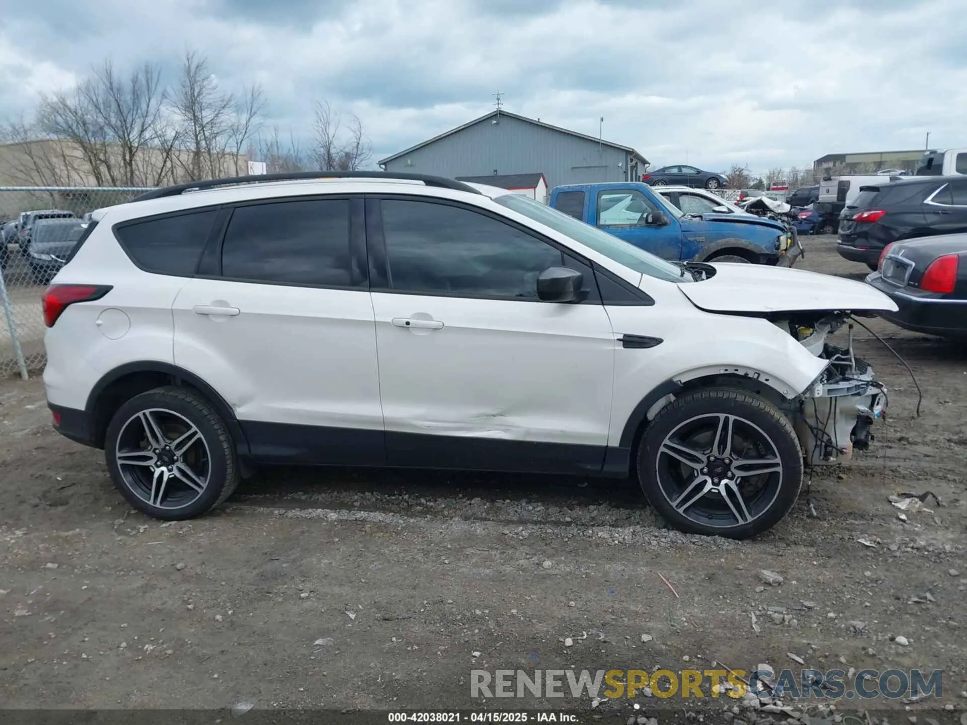 14 Photograph of a damaged car 1FMCU9HD6KUC48550 FORD ESCAPE 2019