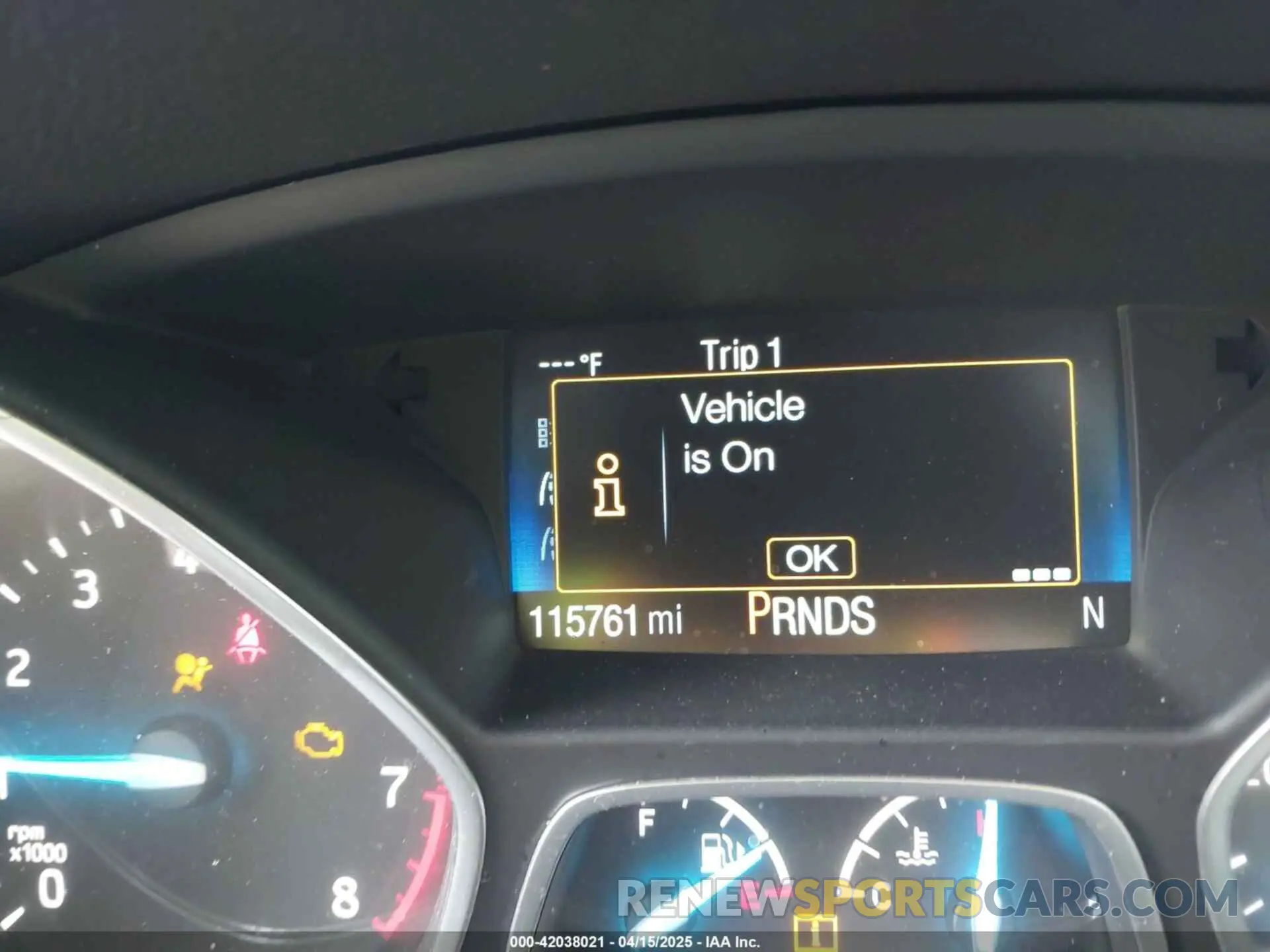 16 Photograph of a damaged car 1FMCU9HD6KUC48550 FORD ESCAPE 2019
