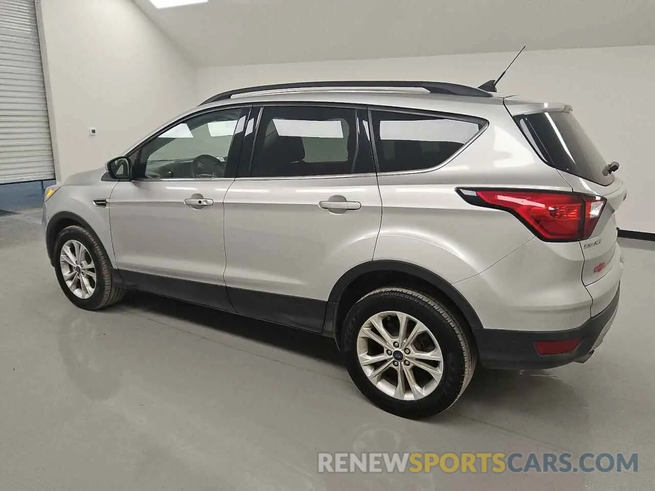 2 Photograph of a damaged car 1FMCU9HD7KUA32898 FORD ESCAPE 2019