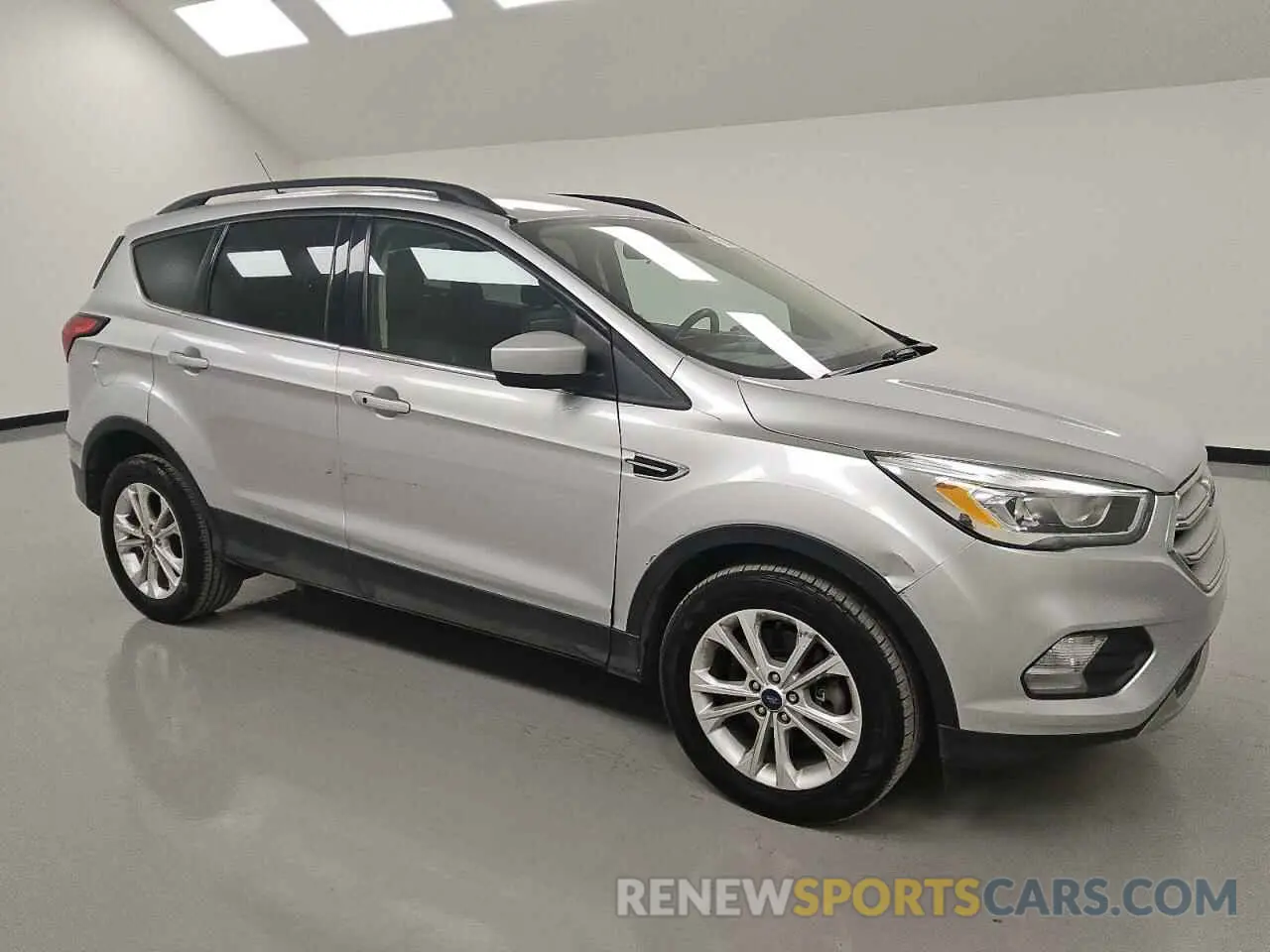 4 Photograph of a damaged car 1FMCU9HD7KUA32898 FORD ESCAPE 2019