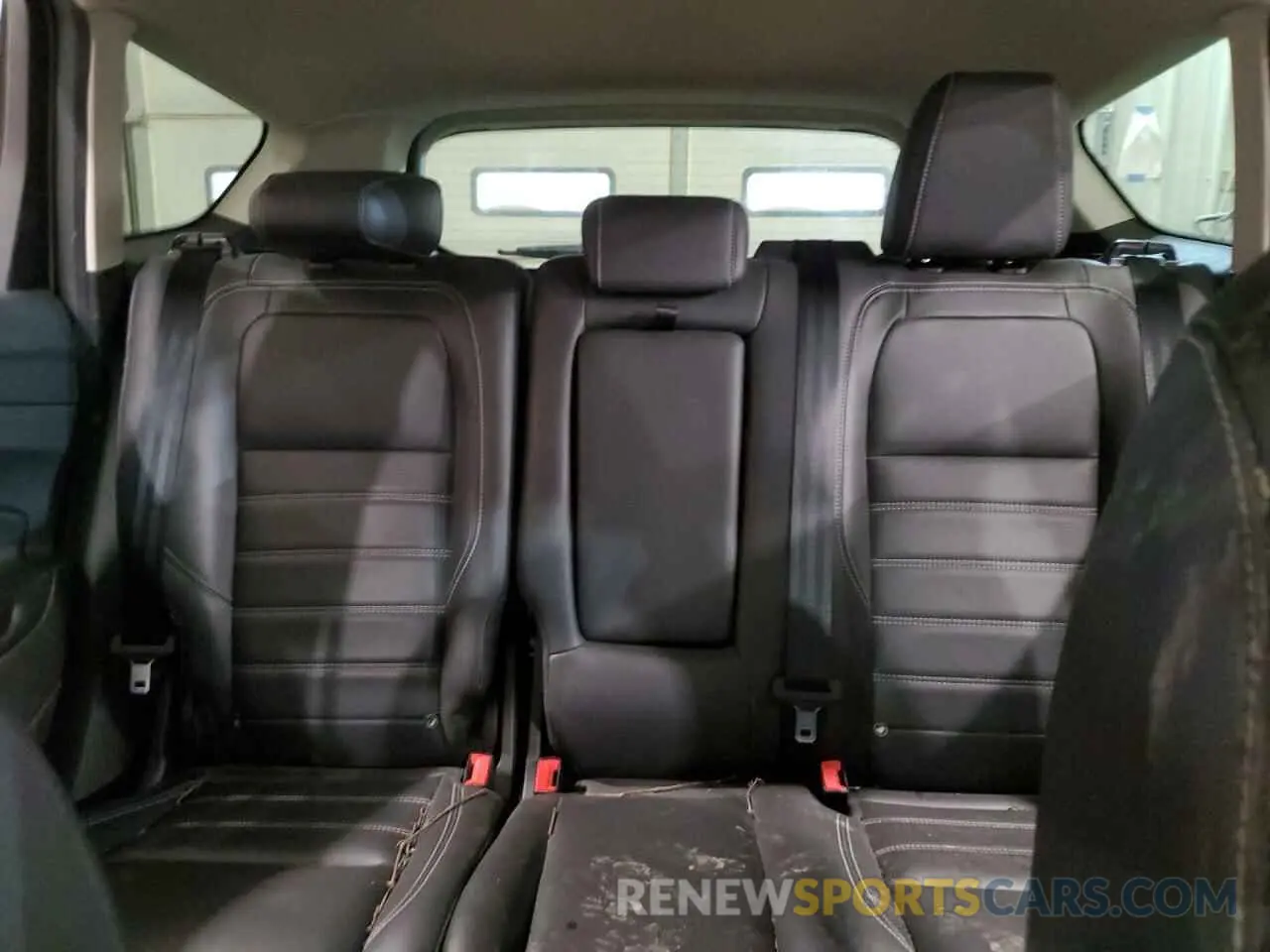 10 Photograph of a damaged car 1FMCU9HD7KUA70034 FORD ESCAPE 2019