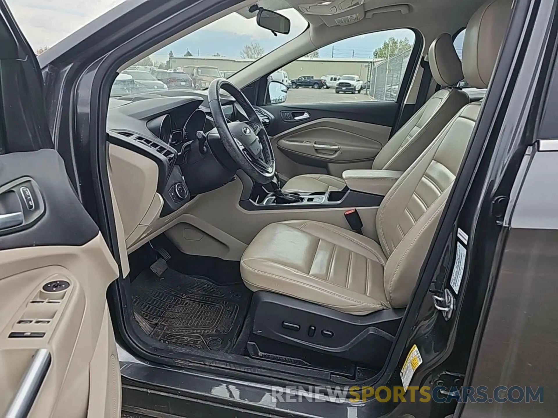 14 Photograph of a damaged car 1FMCU9HD7KUA72625 FORD ESCAPE 2019