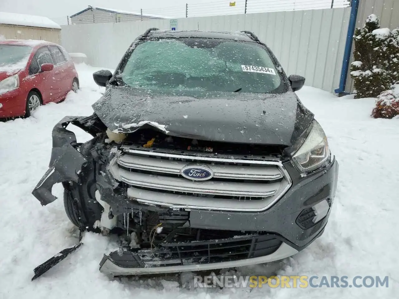 5 Photograph of a damaged car 1FMCU9HD7KUB53284 FORD ESCAPE 2019
