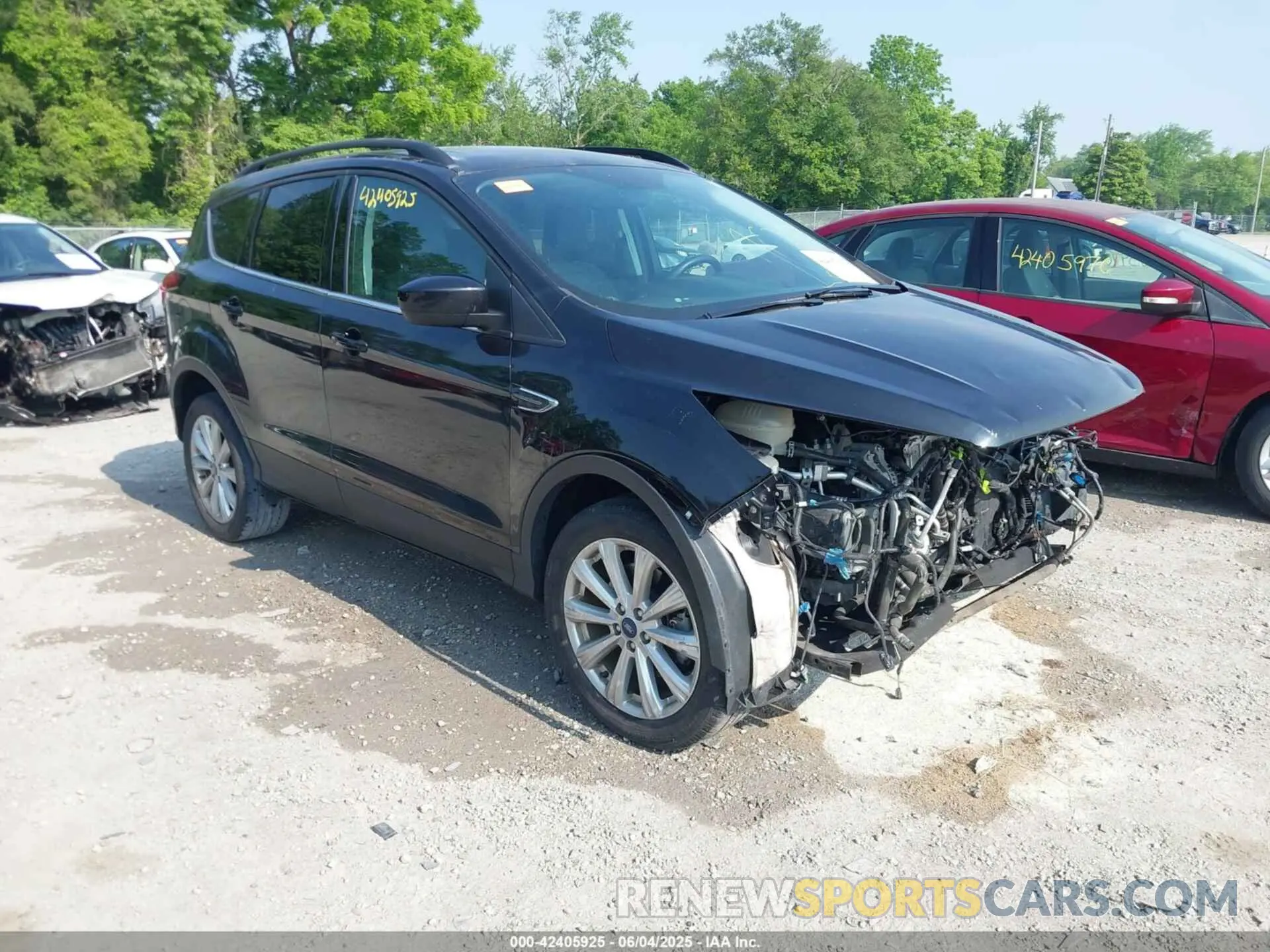 1 Photograph of a damaged car 1FMCU9HD7KUB53480 FORD ESCAPE 2019