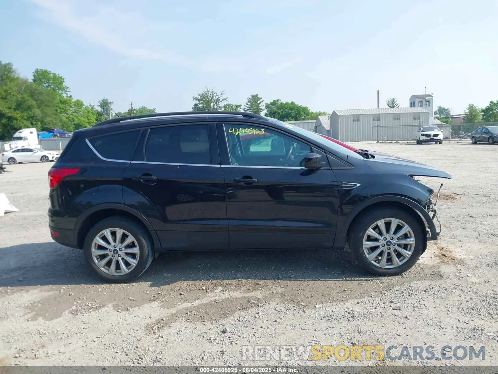 14 Photograph of a damaged car 1FMCU9HD7KUB53480 FORD ESCAPE 2019