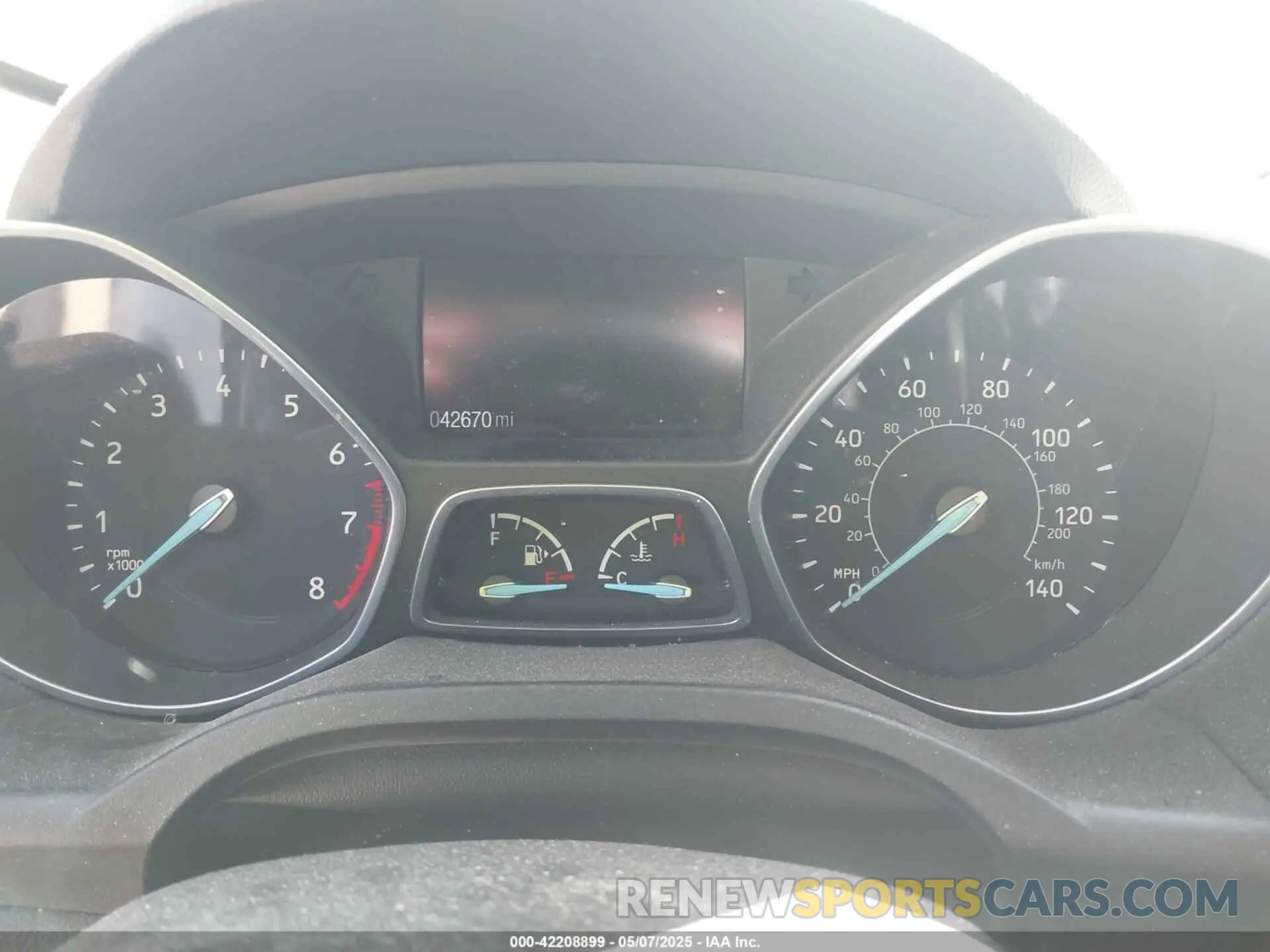 7 Photograph of a damaged car 1FMCU9HD7KUB75429 FORD ESCAPE 2019