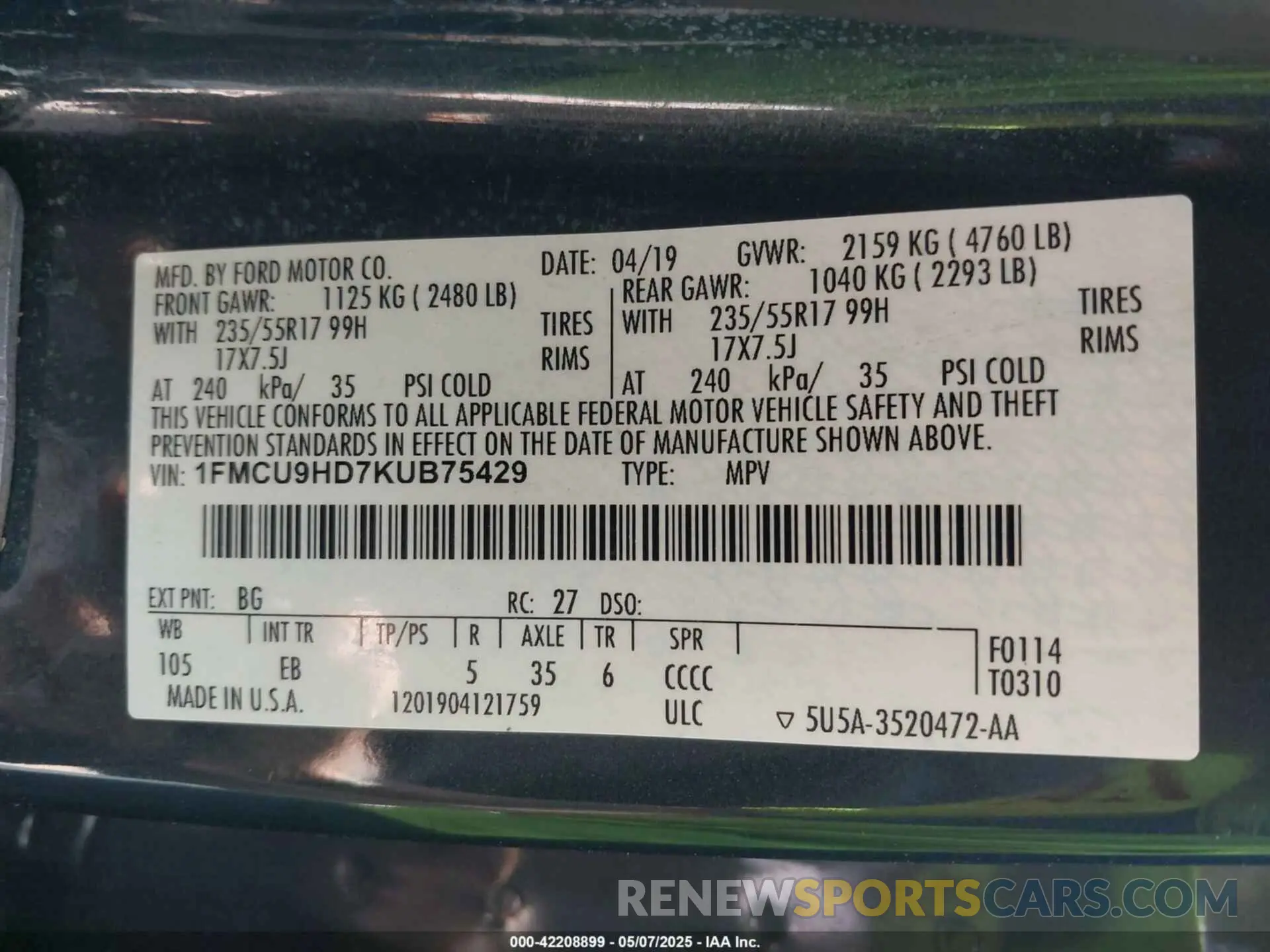9 Photograph of a damaged car 1FMCU9HD7KUB75429 FORD ESCAPE 2019