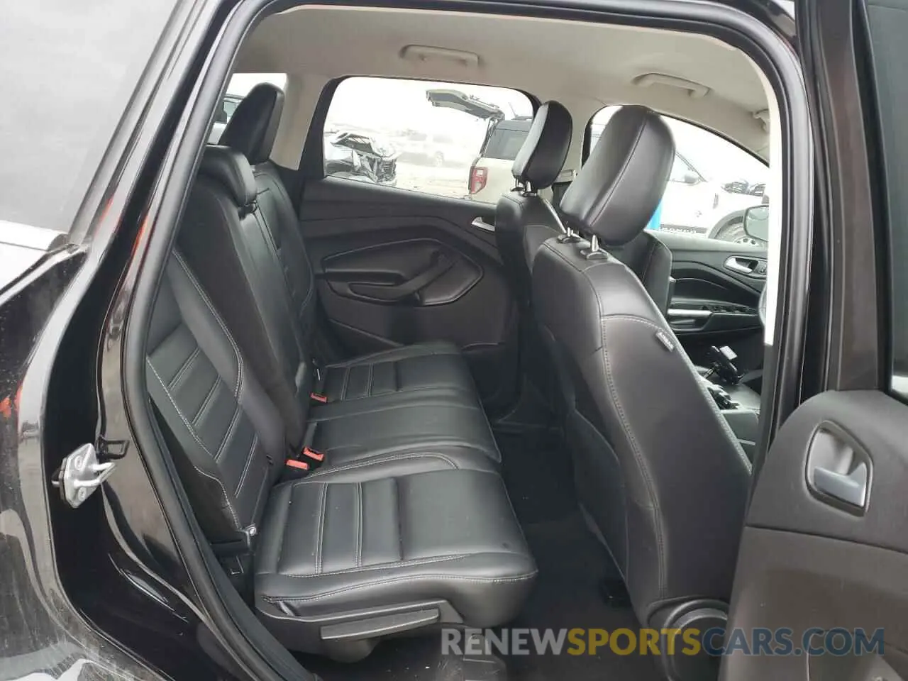 11 Photograph of a damaged car 1FMCU9HD7KUC01351 FORD ESCAPE 2019