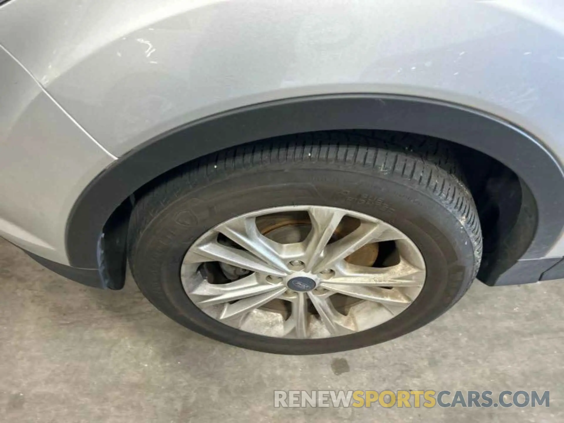 10 Photograph of a damaged car 1FMCU9HD7KUC07621 FORD ESCAPE 2019
