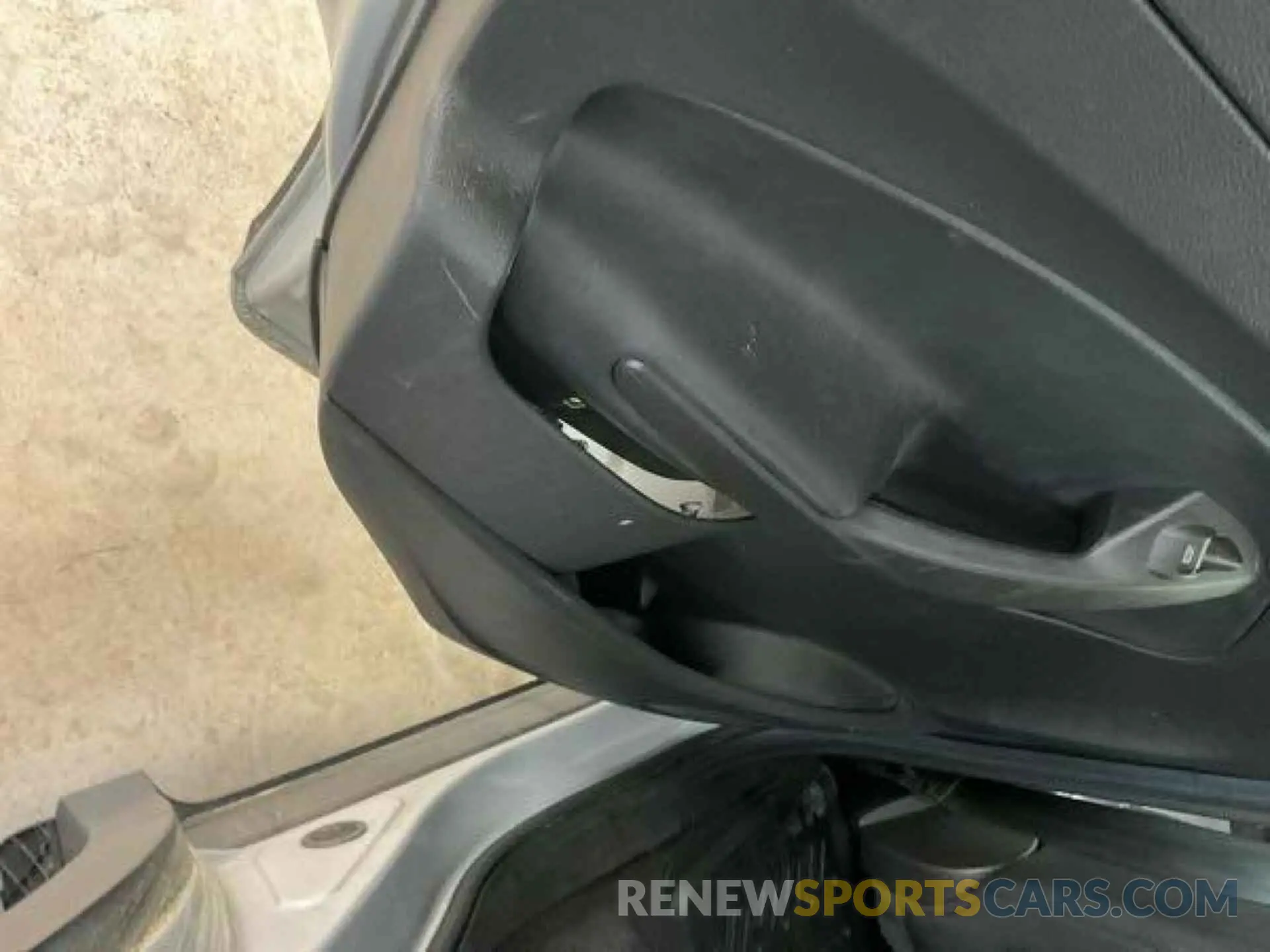 11 Photograph of a damaged car 1FMCU9HD7KUC07621 FORD ESCAPE 2019