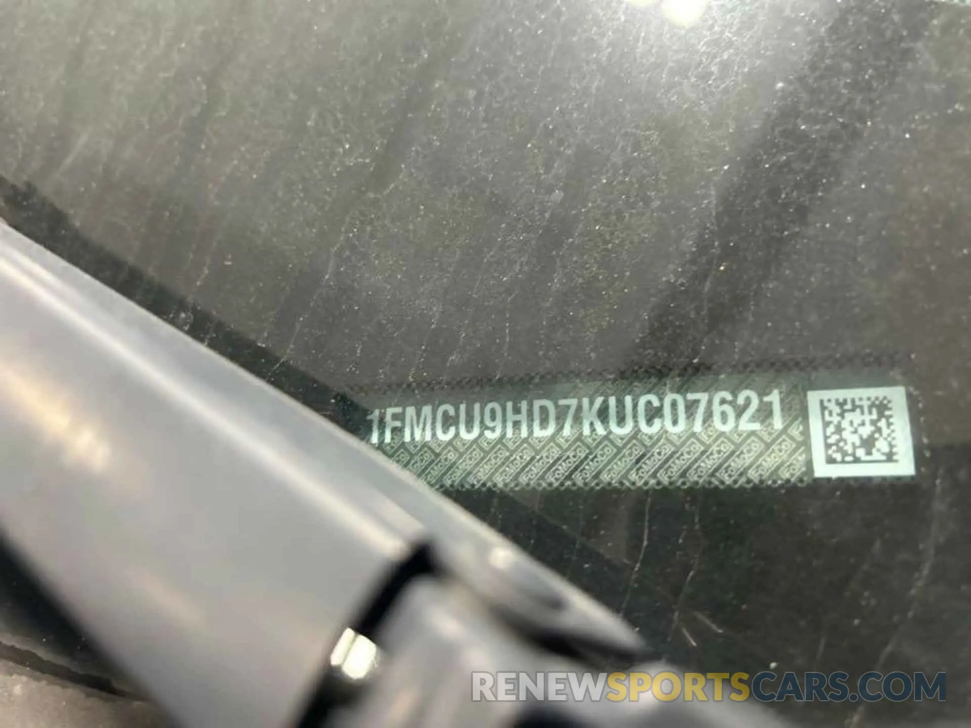 2 Photograph of a damaged car 1FMCU9HD7KUC07621 FORD ESCAPE 2019