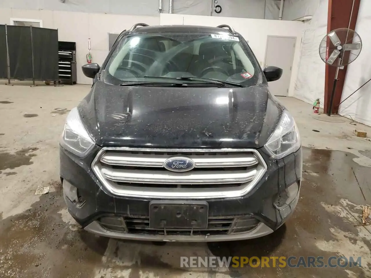 5 Photograph of a damaged car 1FMCU9HD7KUC17646 FORD ESCAPE 2019