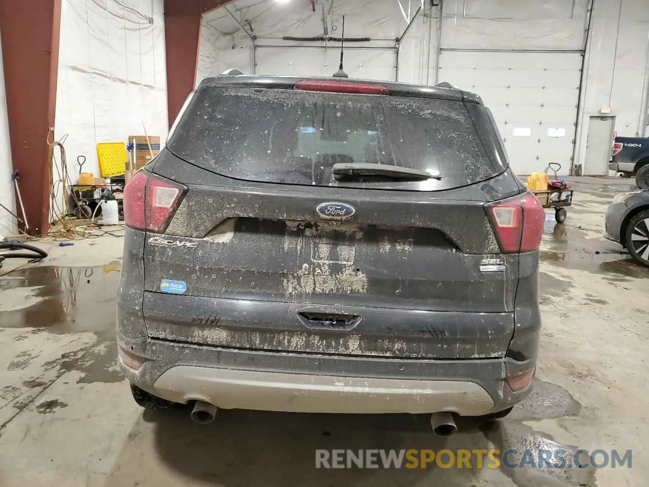 6 Photograph of a damaged car 1FMCU9HD7KUC17646 FORD ESCAPE 2019