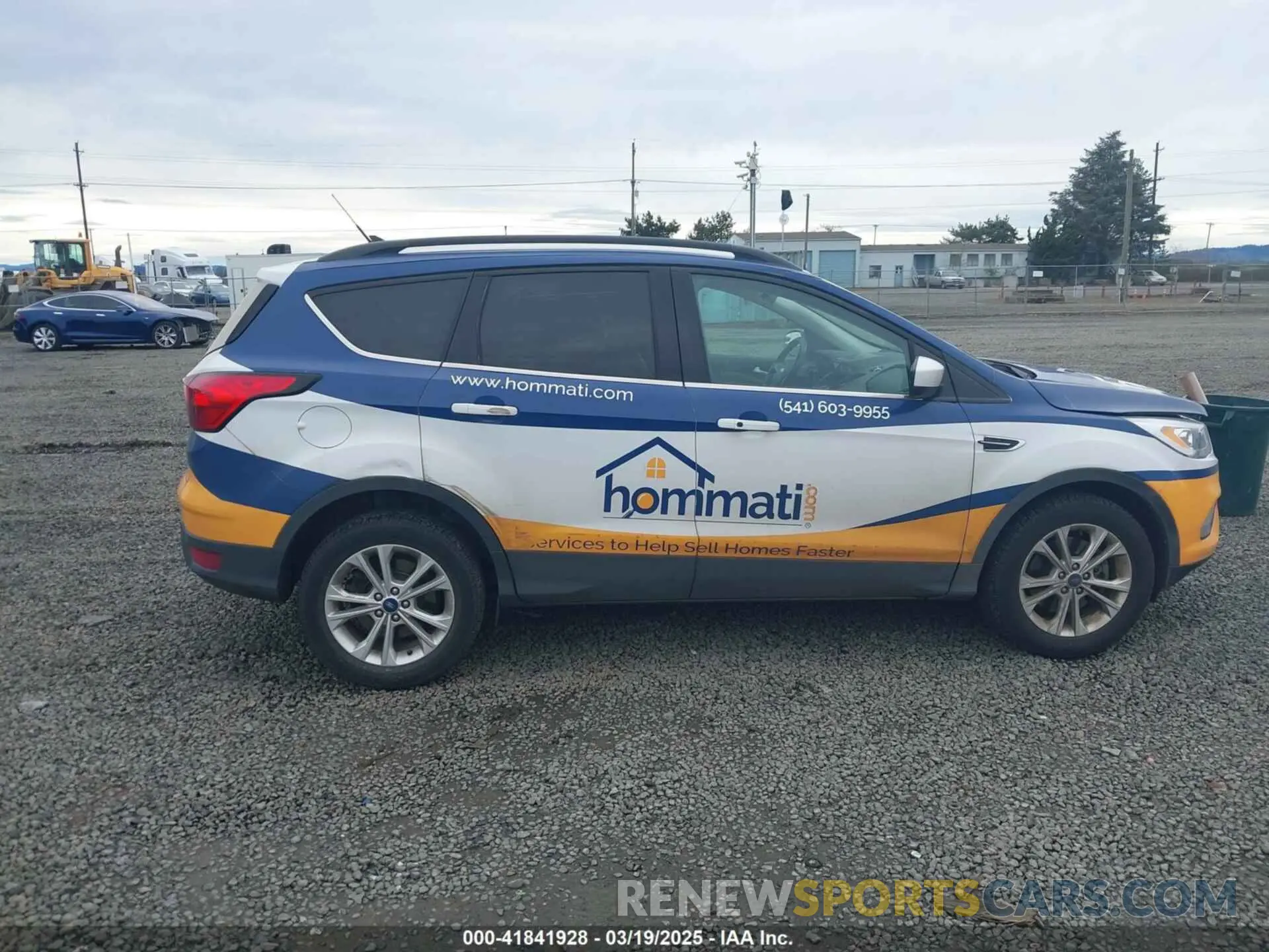 13 Photograph of a damaged car 1FMCU9HD7KUC30199 FORD ESCAPE 2019
