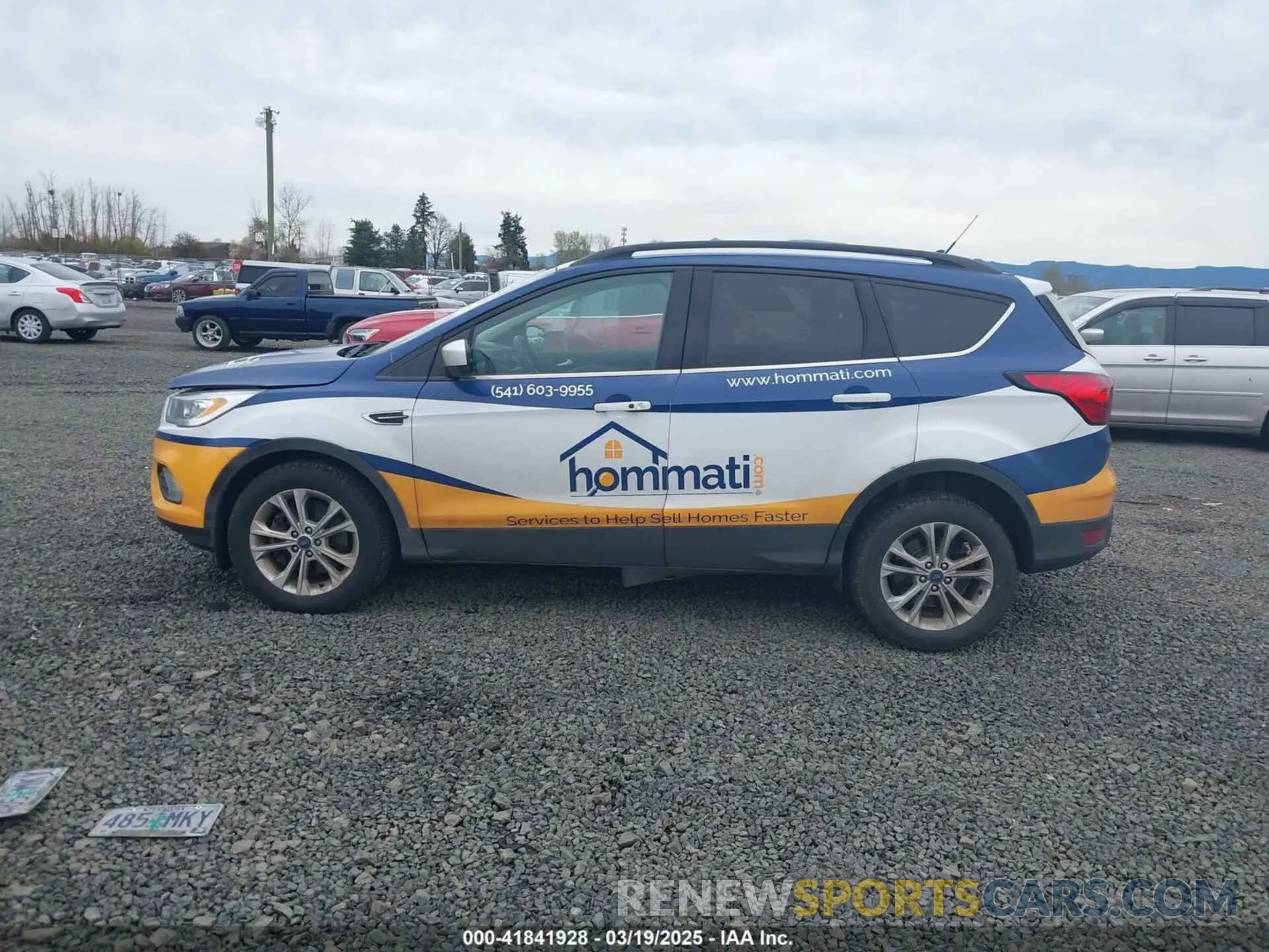 14 Photograph of a damaged car 1FMCU9HD7KUC30199 FORD ESCAPE 2019