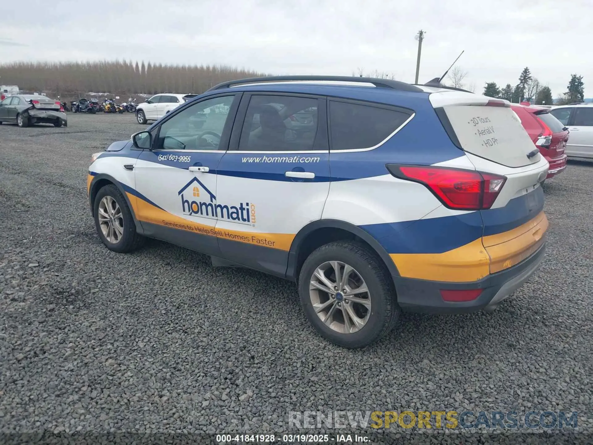 3 Photograph of a damaged car 1FMCU9HD7KUC30199 FORD ESCAPE 2019