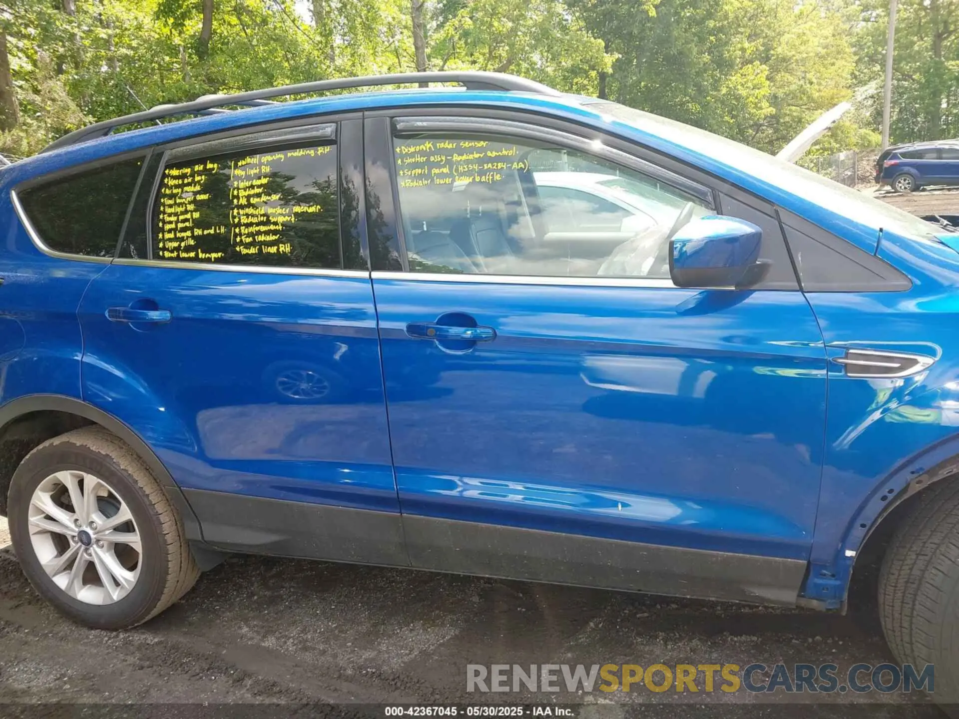 13 Photograph of a damaged car 1FMCU9HD8KUA06519 FORD ESCAPE 2019