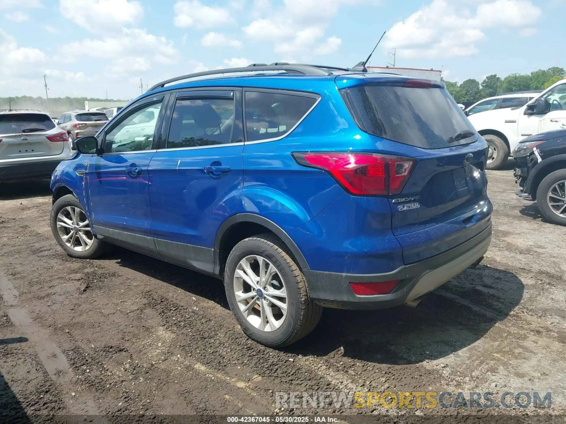 3 Photograph of a damaged car 1FMCU9HD8KUA06519 FORD ESCAPE 2019