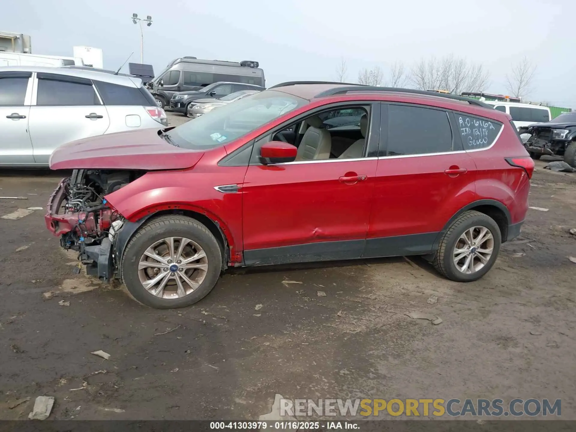 14 Photograph of a damaged car 1FMCU9HD8KUA09033 FORD ESCAPE 2019
