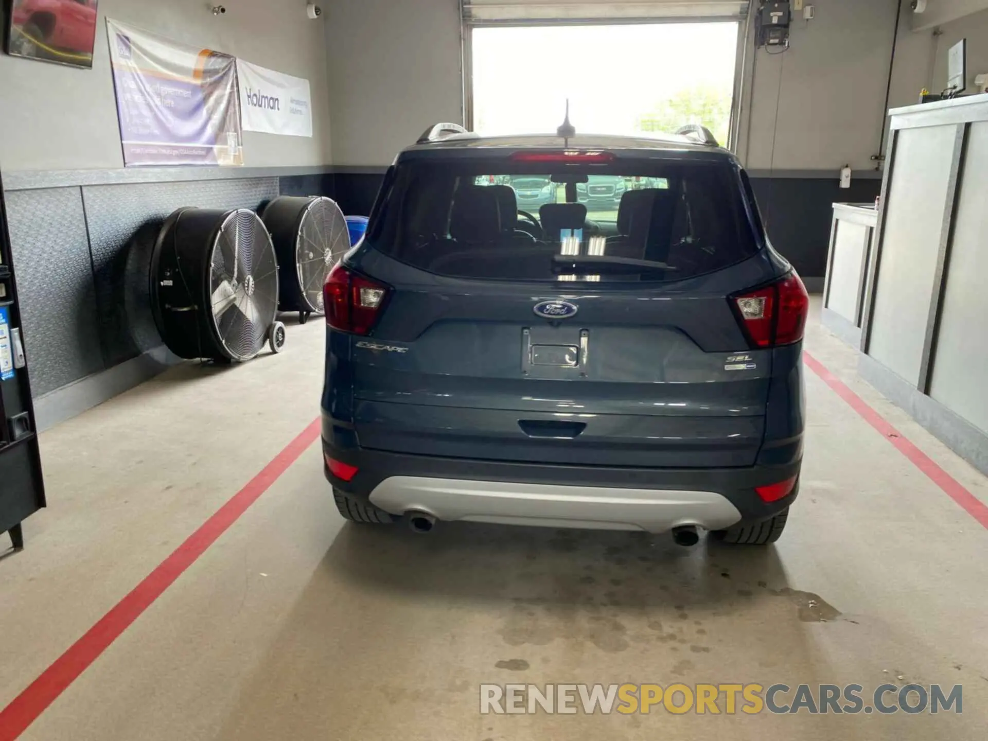 1 Photograph of a damaged car 1FMCU9HD8KUA65604 FORD ESCAPE 2019