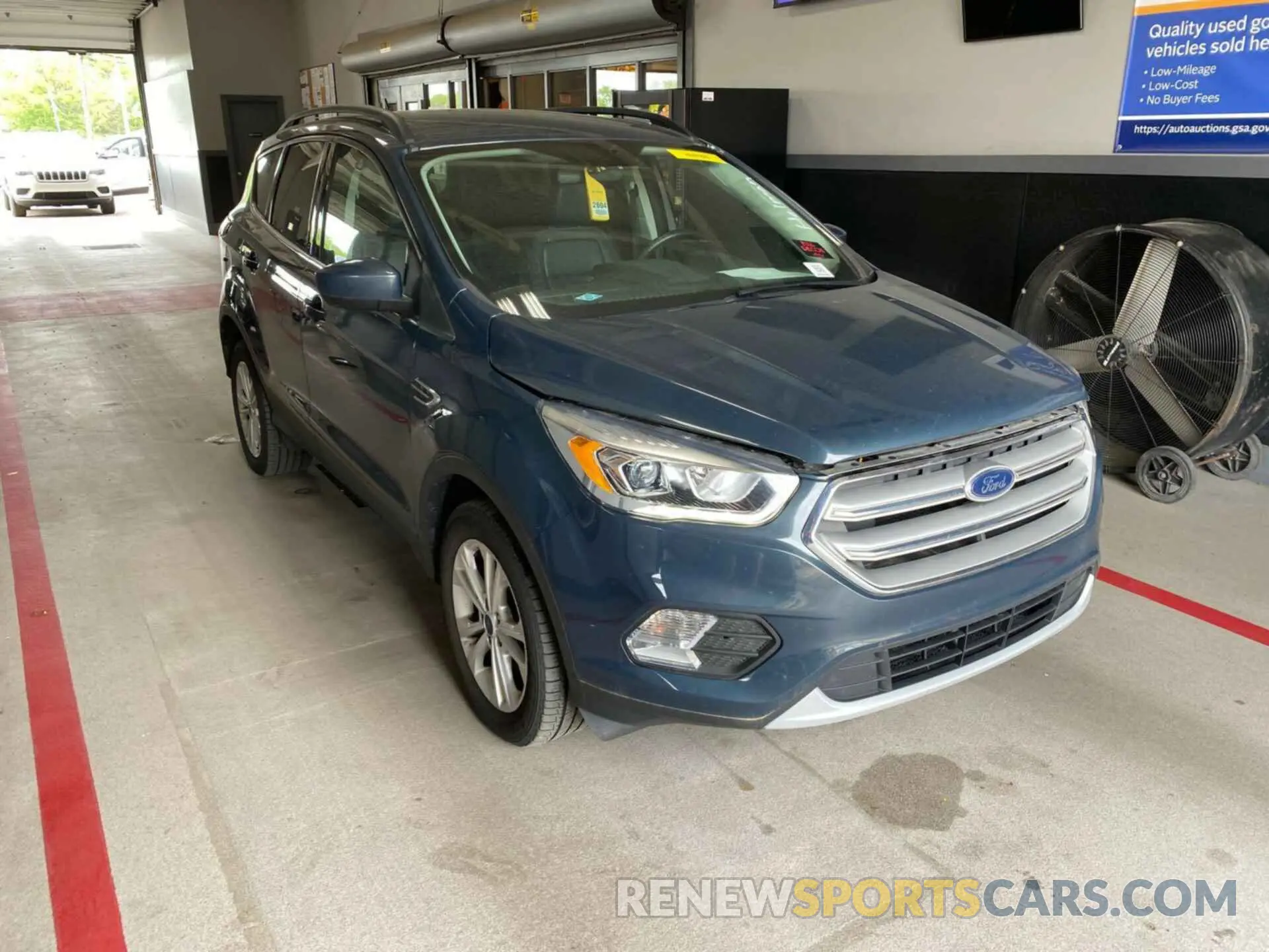 10 Photograph of a damaged car 1FMCU9HD8KUA65604 FORD ESCAPE 2019