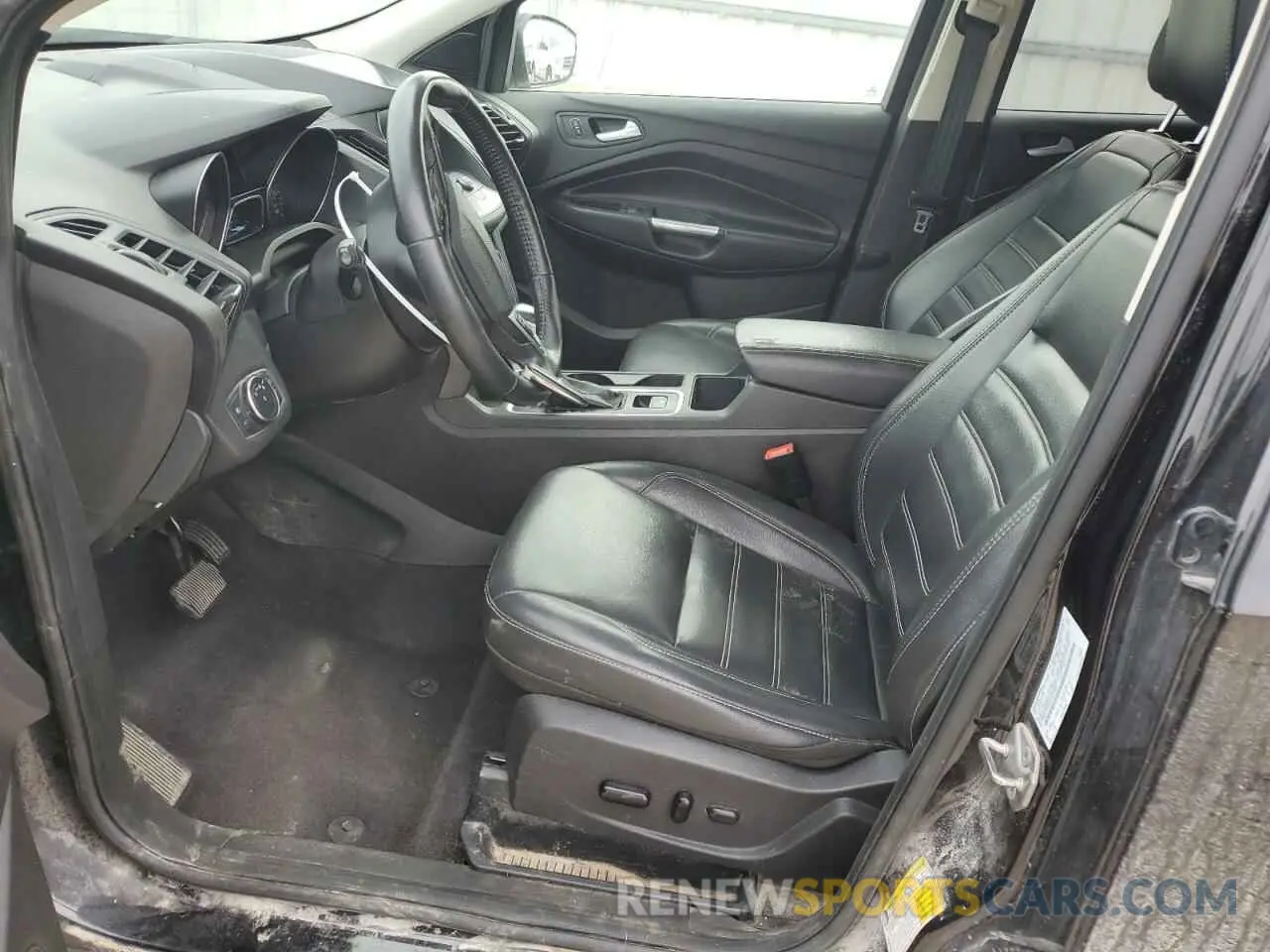 7 Photograph of a damaged car 1FMCU9HD8KUB02585 FORD ESCAPE 2019