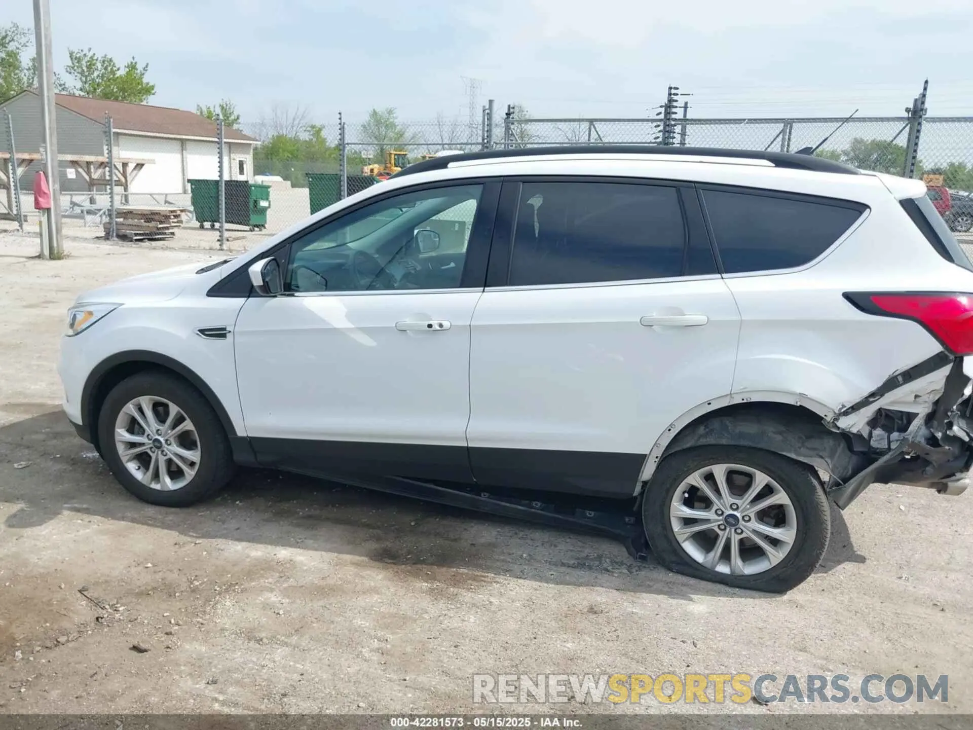 13 Photograph of a damaged car 1FMCU9HD8KUB25249 FORD ESCAPE 2019