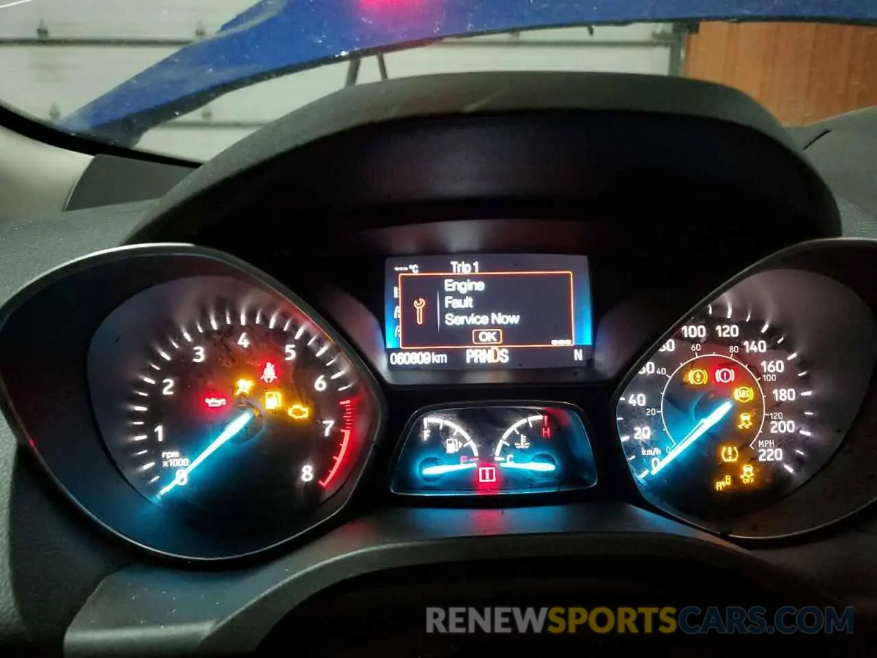 9 Photograph of a damaged car 1FMCU9HD8KUB70322 FORD ESCAPE 2019
