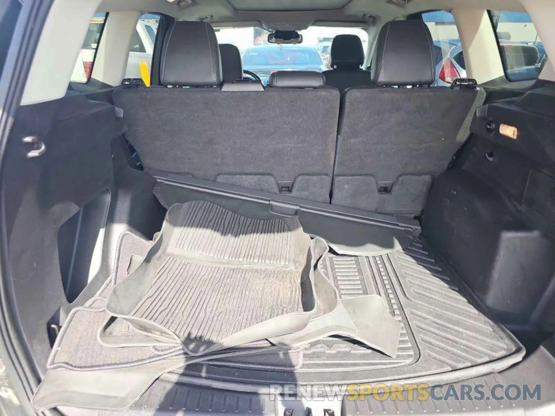 13 Photograph of a damaged car 1FMCU9HD8KUB82034 FORD ESCAPE 2019